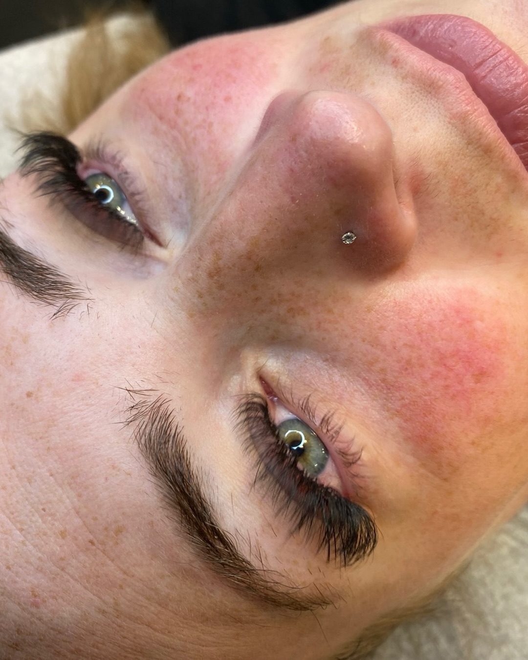 She has the cutest eyes𤊠and even cuter with this hybrid set!
Map: 14-9mm 5D with classic throughout. .
How did we do? Good as always! Book this set at kemskin.com #lashes #hybridlashes #phillylashes #kemskin