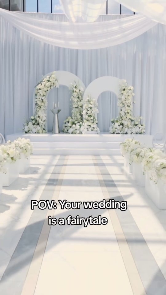 Imagine getting married in this fairy tale designed by @ityndaleevents 🥰🥰
Venue: @chateauelanwinery
BTS coverage for wedding planners
www.luciascreations.co
#weddings #weddingtok #fyp #videographer