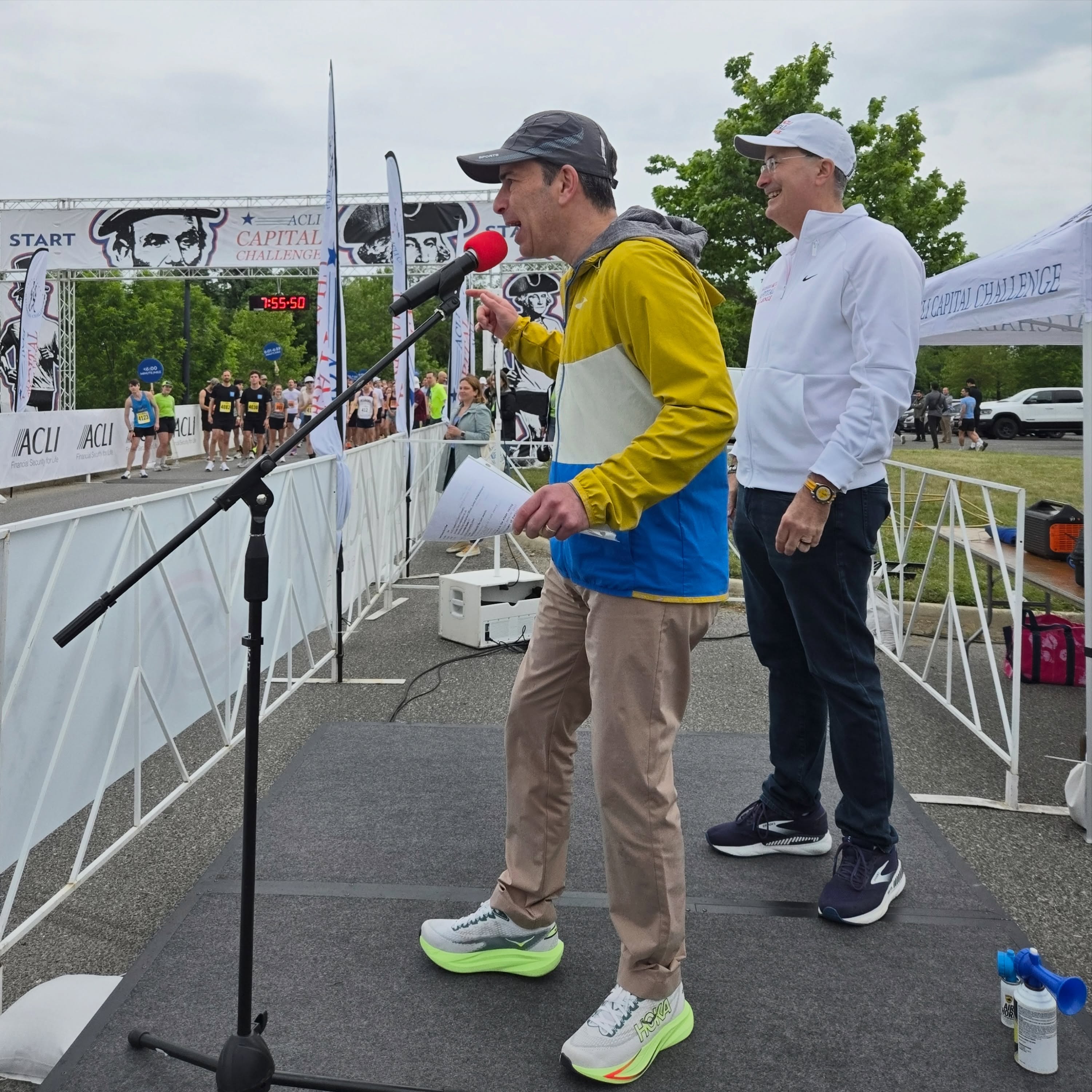 Journalists. Members of Congress. Federal teams from all three branches of government. One shared start line.
Alongside @karagoucher, was honored to launch them on their three mile run in support of @juniorachievementusa at the @aclicapitalchallenge