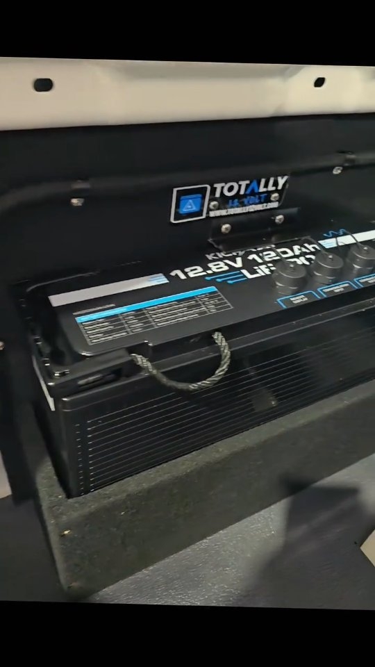 Behind the seat install for a 79 series. 120ah Kickass Lithium Battery. Redarc 25a DCDC charger and a Kickass 1000W inverter. Simple & Tidy. One of the neatest installs from an installer. Go ahead and Compare! #dualbattery #autoelctriciansunshinecoast #12volt #79serieslandcruiser #kickassproducts