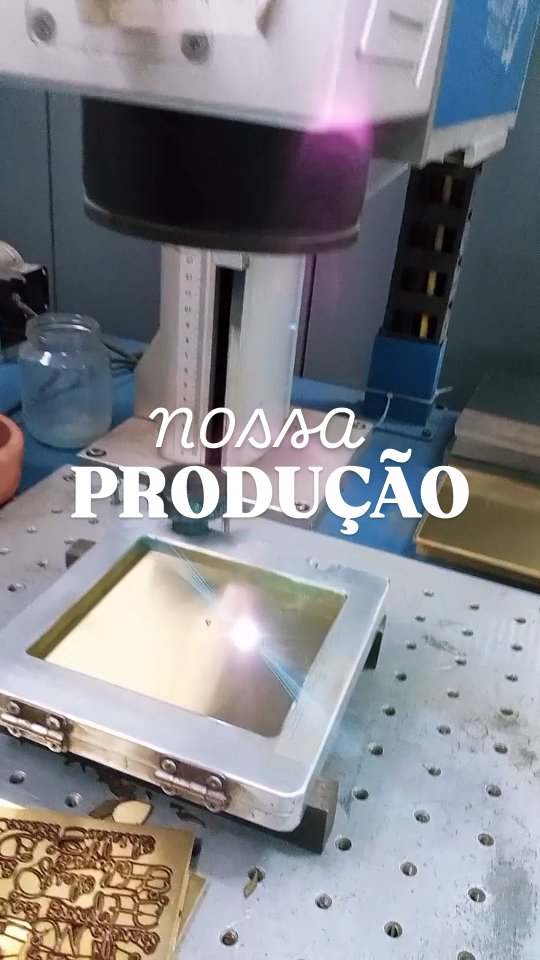 Um pouquinho de nossa produção, do movimento que fazemos para entregar cada peça e que para nós é muito especial.
#phsemijoiaspersonalizadas #semijoiaspersonalizadas💎 #cortealaser #atacado