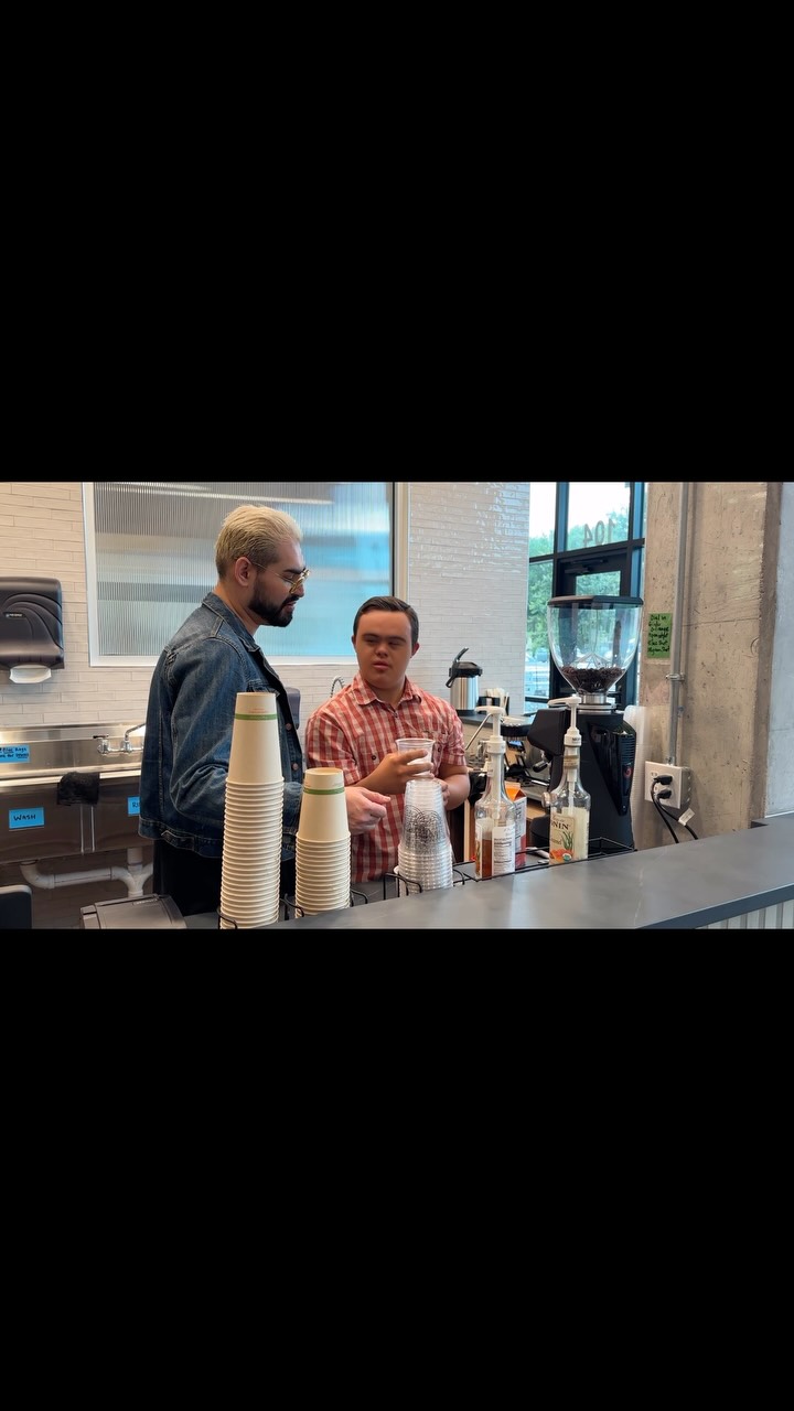 Did you know less than 1/3 of disabled Texans are employed? Well, there’s Good News brewing at Austin’s newest coffee shop. Empowered Café is dedicated to employing adults with Down Syndrome …giving them not only a job but more independence and a sense of belonging. Founder Nicholas Carlin was inspired to launch and fund Empowered Cafe by his 18-year-old son, Pablo, who has Down Syndrome. The space was created to be:
✨ welcoming
✨ empowering
✨ community-driven
✨ full of really good coffee
Empowered Café is in the Mueller community and it’s open from 7 a.m. to 2 p.m. every day. All of its staff members have Down Syndrome or some type of neurodiversity.
#inclusion #indepence #belonging #coffeetime