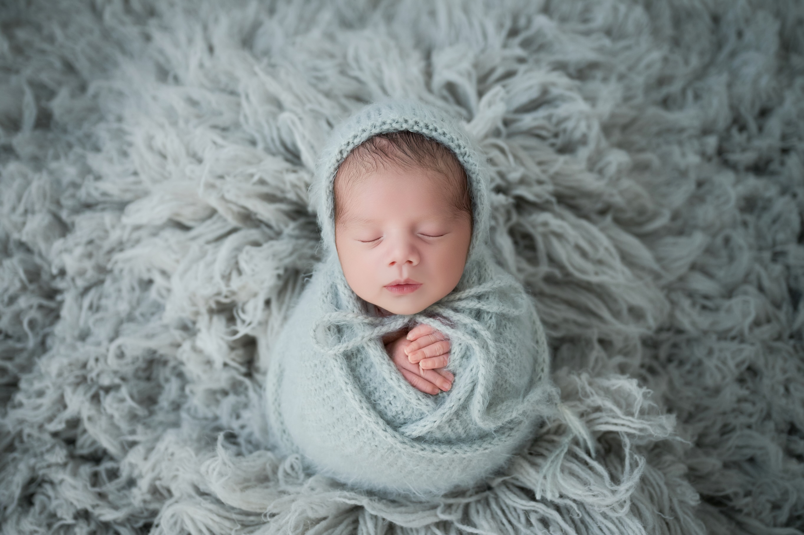 ✨ Fine Art Newborn Photography ✨
A timeless newborn experience designed with soft earthy tones, delicate details, and refined elegance — preserving the beauty of your baby’s very first days 🤍
@luneberry_designs beautiful flokati
📍 Old Town Spring, Spring TX
📞 Booking & Inquiries: 346-328-2012
#newbornphotographer #luxurynewbornphotography #fineartnewbornphotography #springtx #gabrielavicentephotos