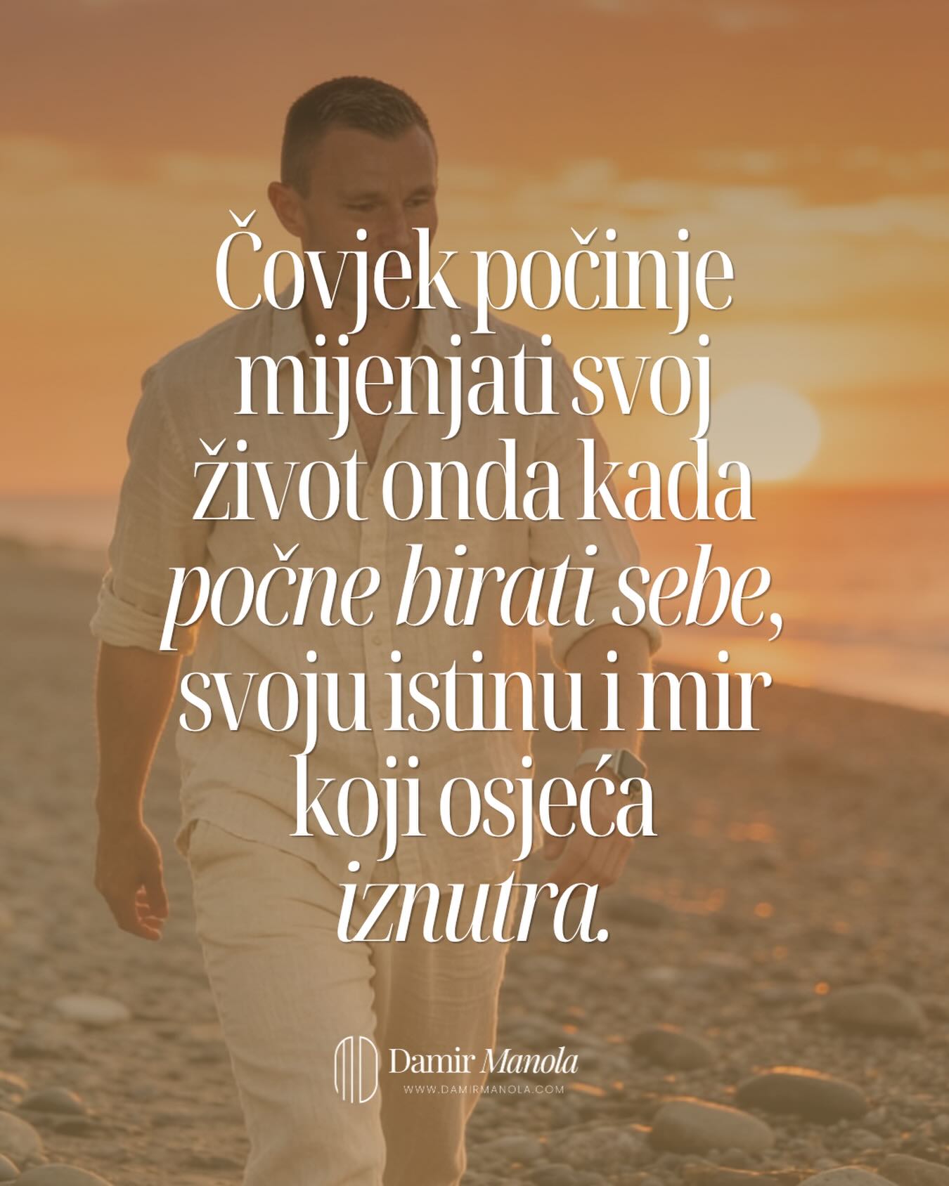 Najteži periodi u mom životu nisu bili oni u kojima sam imao najviše problema. Najteži su bili oni u kojima sam se iznutra osjećao potpuno udaljeno od sebe. Izvana nastavljaš dalje a iznutra osjećate da vas život više ne dotiče na isti način. Kao da ste stalno umorni od svega. Kao da vam je svega previše, iako realno “nema razloga”. Ljudi oko vas misle da ste dobro jer ste naučili funkcionirati i onda kada niste dobro. I dugo sam vjerovao da trebam samo još malo izdržati. Još malo se sabrati.Još malo stisnuti…
Ali čovjek se ne pronađe kroz stiskanje sebe. Pronađe se onda kada napokon počne slušati što stvarno osjeća.
Ti trenuci donijeli su mi najveće promjene u životu. Kada sam počeo više poštovati vlastiti mir. Kada sam prestao živjeti kroz konstantni pritisak i osjećaj da uvijek moram nešto dokazivati. Kada sam prvi put stvarno osjetio koliko energije čovjek vrati sebi onda kada živi iskrenije prema sebi. Zato danas znam da mir nije luksuz nego temelj života u kojem čovjek ponovno može disati punim plućima.
#osobnirazvoj #radnasebi #damirmanola
