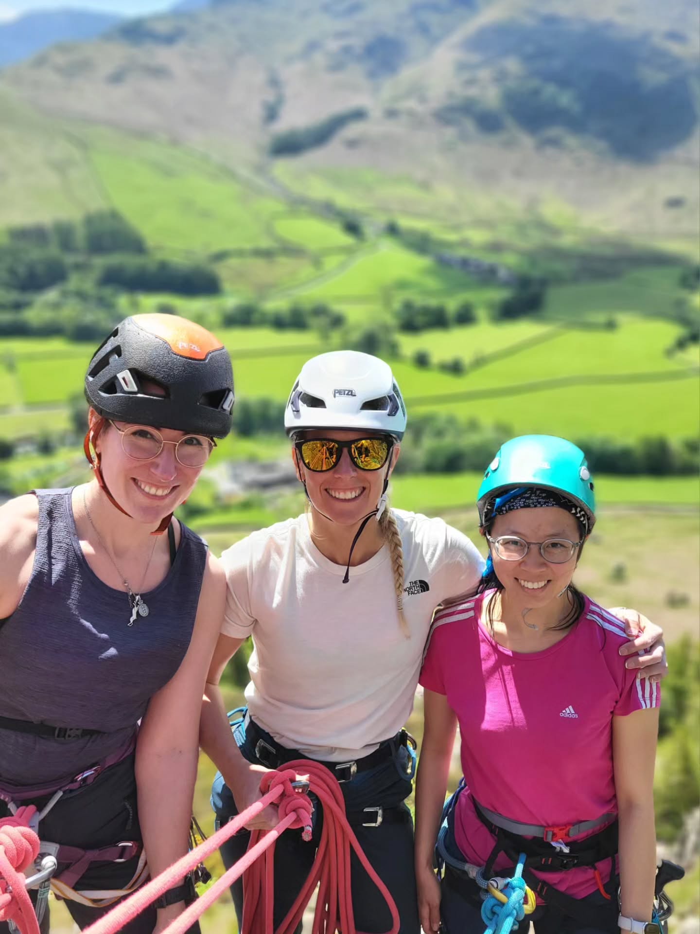 Arcteryx Climb Academy - Langdale
Events like these are so much fun! 😍
Kinda intense as well - my social capacity definitely gets used up by the end 😅
❓️ The standout bits for me?
🧗🏽♀️ It’s really awesome having a big climbing event in the Lakes. There’s tons of trail running races etc etc, so to see Lakes rock climbing being elevated, through both grassroots engagement and pro climbers, is great 😀
🤝Working alongside skilled and inspirational instructors. Most of my work is on my own, so it’s really nice to be in a team and collaborate
🥙☕️🙏 Being supported as a staff team. Good pay and food makes a big difference, and encourages instructors to stick around in the evenings and add to the festival atmosphere. We give a lot of ourselves during these events, and it makes a big difference feeling valued and supported throughout the event.
🚌 @arcteryx provided a bus from London. It’s all well and good saying we want a bigger range of people to access climbing, but that practical support is the thing that makes the difference.
🌞🥵 The sunshine! Yeah we were complaining about the heat by the end, but isn’t the Lakes glorious when it’s like this?!
☂️☀️ A SUN UMBRELLA!!! That's a first for me 😅
Massive thanks to @arcteryxacademy and @ismclimb for such a fab weekend, and @katy_whittaker @adriannelhams for all the organising 💪🙏
