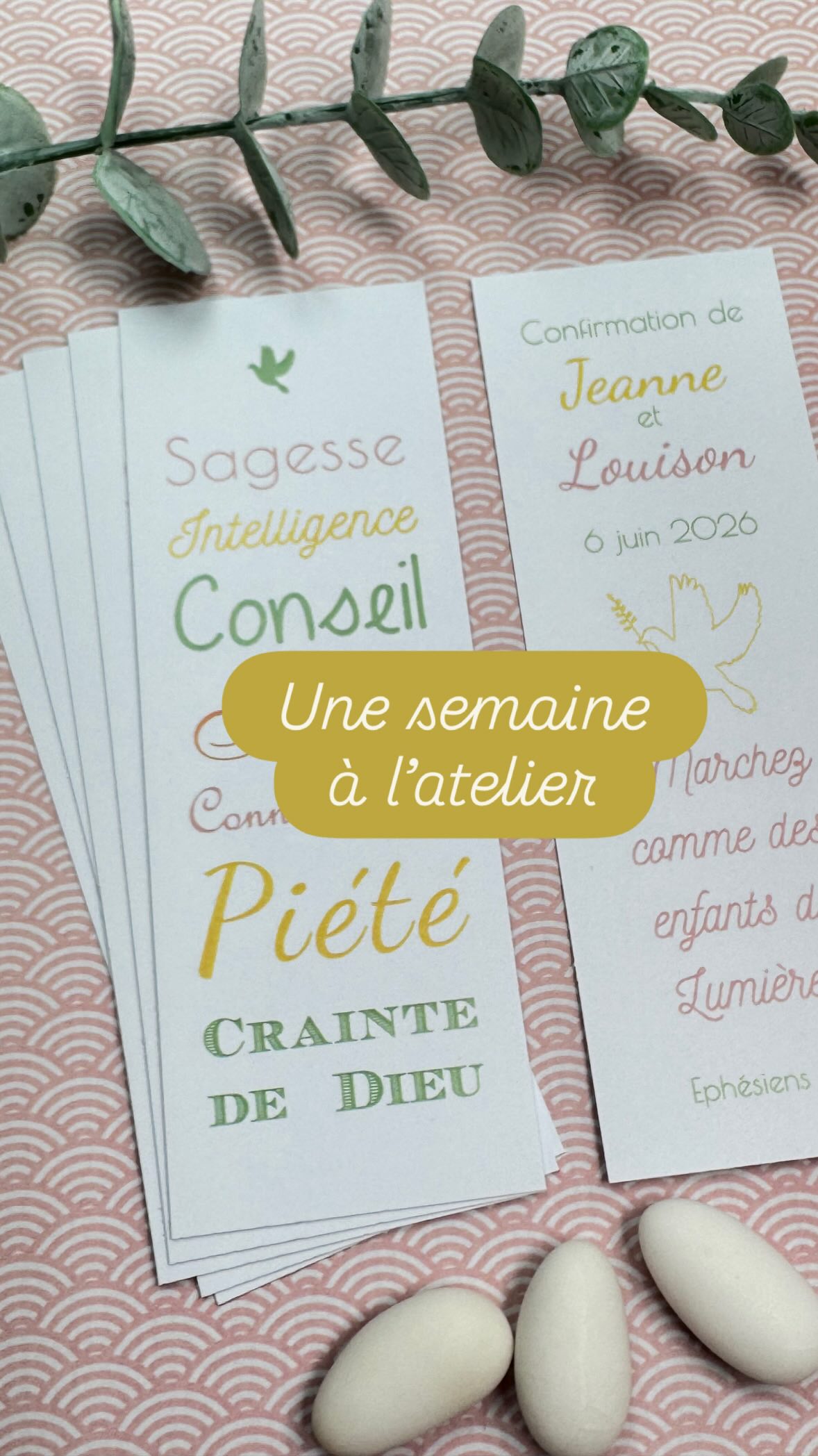 Quelques signets au départ de l’atelier: encore une semaine bien remplie, merci !
🙏🏼
Du Liberty, des saints patrons, de jolies phrases, et de la couleur : du 100% personnalisé pour coller à vos plus jolies décorations de fête 💛
.
#signets #papeterie #catho #communion #bapteme