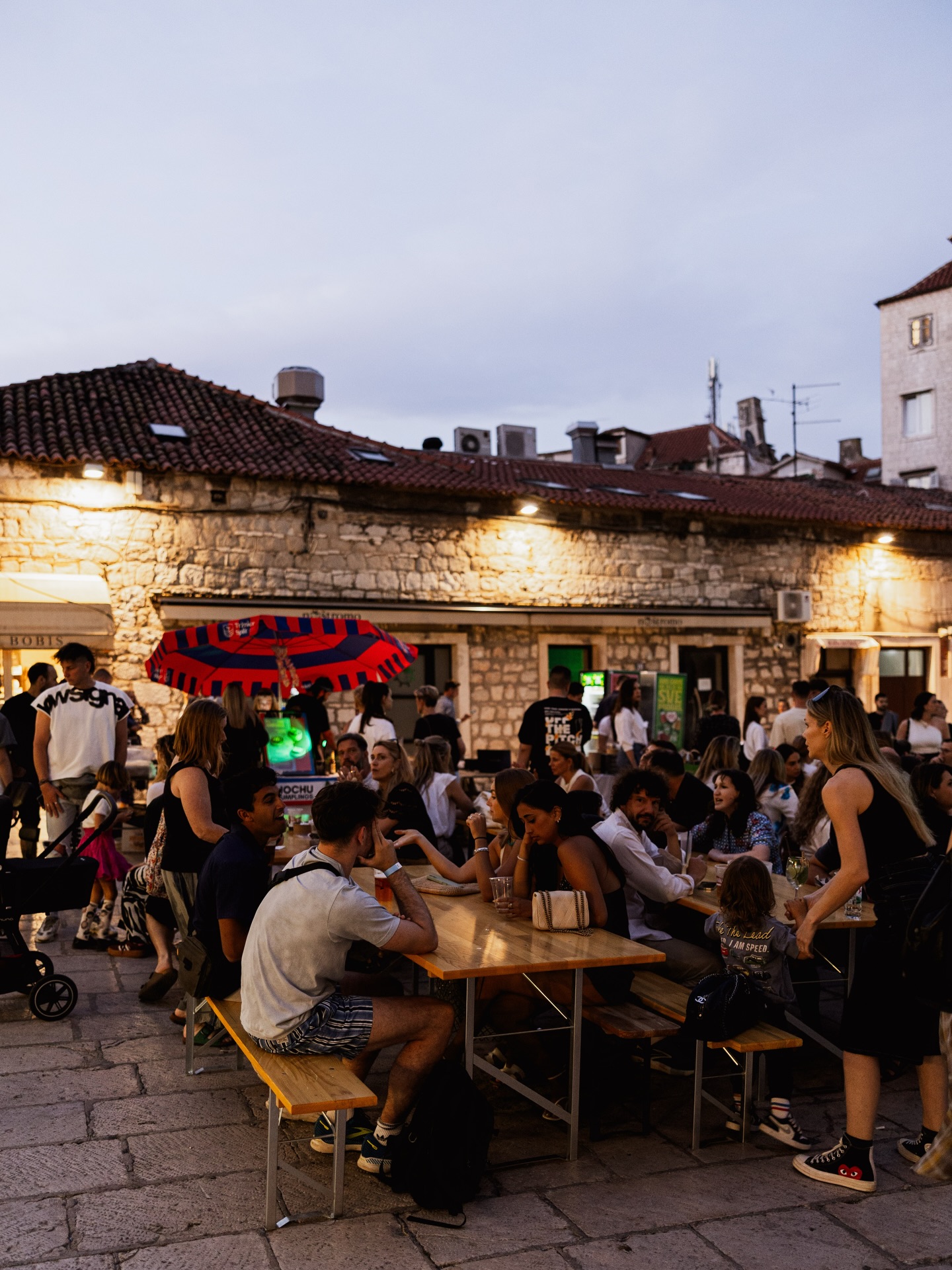 Ovako nam je bilo ovu subotu ispred Peškarije… Vidimo se i iducu! #subotomispredpeskarije
Photo by @prosper_99 i @cropix_photo