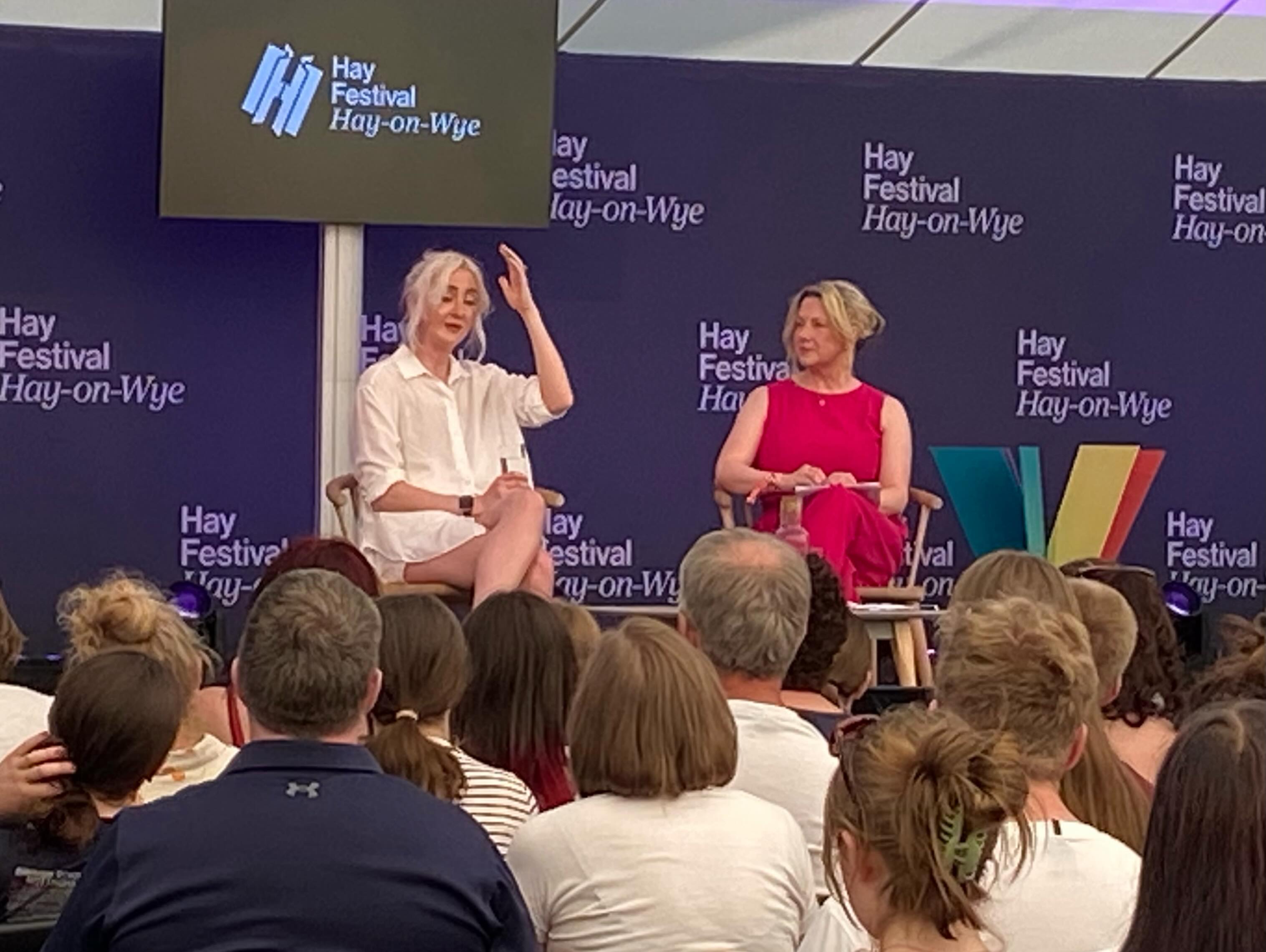 #Day2 at @hayfestival in sweltering heat! 🥵 But @hojay92 kept things very COOL😎Wonderful chat with the YA and crime writing superstar and great to meet all her wonderful young and enthusiastic fans! #goodgirlsguidetomurder season 2 airs tomorrow @bbciplayer 💕🌟