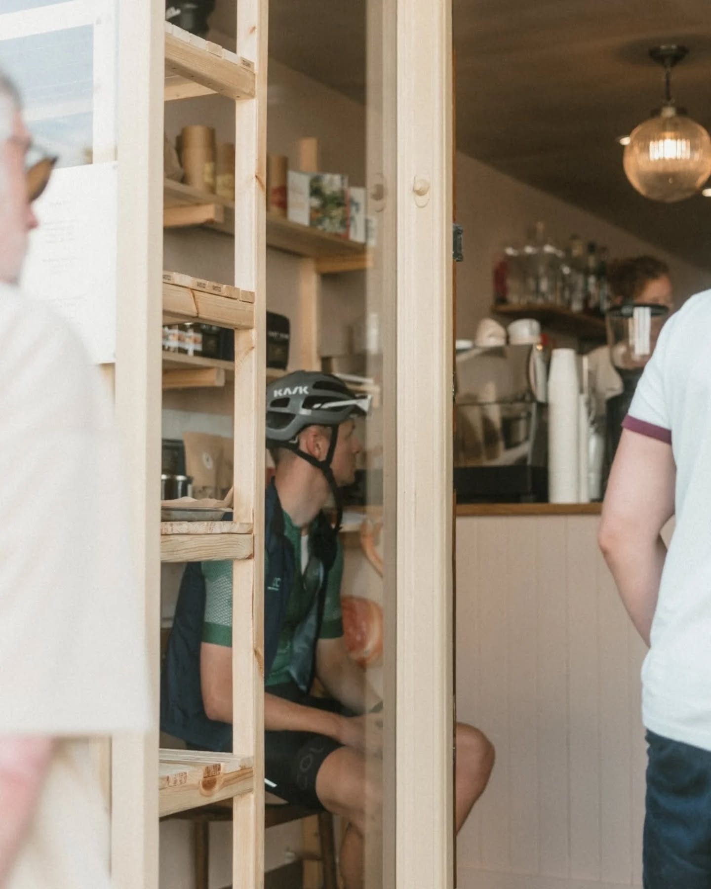 BACK OPEN TOMORROW 👏🏻🎉
9am - 4pm
Breakfast 9 - 11:30
Lunch 12 - 3
Snacks and drinks available all day...
Takeaway available, or stop in if you need a little break from the sunshine! 🌞😎🥂
Find us at no.37 Tarrant Street, Arundel, BN18 9DG
@visitarundel @discover_sussex @sussexstories @sussexbytheseaarun @sussexexclusive @experiencesussex #juniperarundel #cafeandbakeryarundel #arundelwestsussex #visitarundel #independentcafearundel