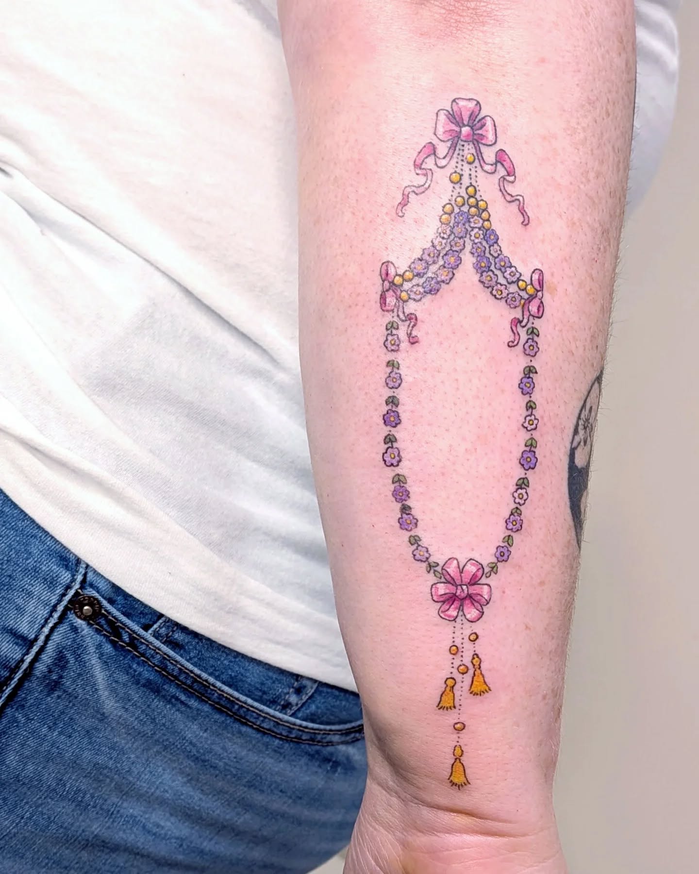 This tattoo was inspired by an antique French textile 🩷🌸💜 the original design was bigggg & would not have fit in this spot, so we modified it a bit to fit on Raichelle's forearm without losing the integrity of the original piece ~ I'll always adjust a design to fit in a smaller spot when possible!
Currently booking NYC through July ~ fill out my form to book a girly tattoo 🌸