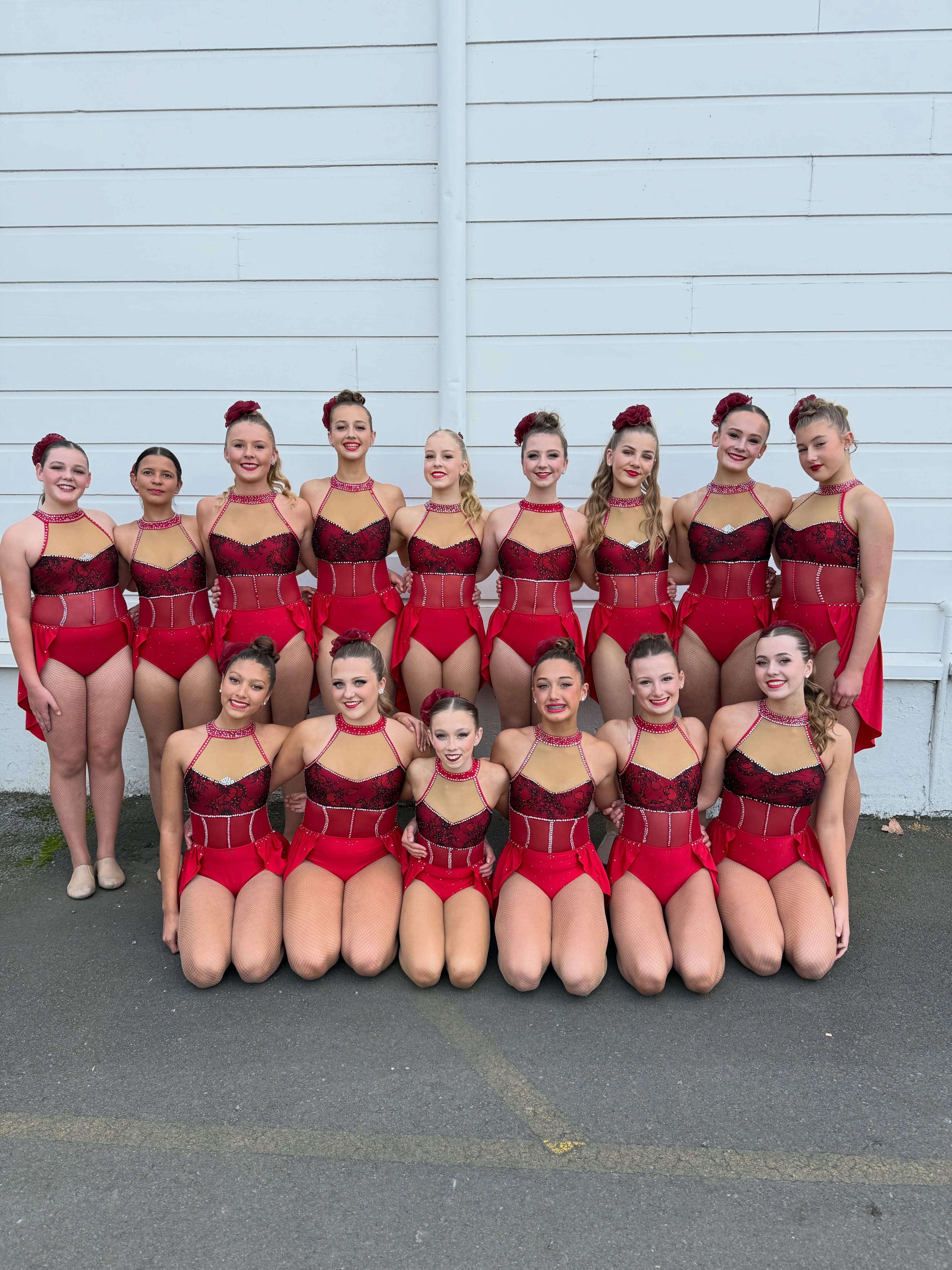 What a weekend!!
A trip away to Whanganui with 4 new dances to take to the stage 🌟🙌🏼
Thank you to our mums, teachers and @christinaharveynz for getting them there and making them look fabulous 🤩 don’t they look stunning!!
#thespanz #whanagnuicomps #THESPAcompteam