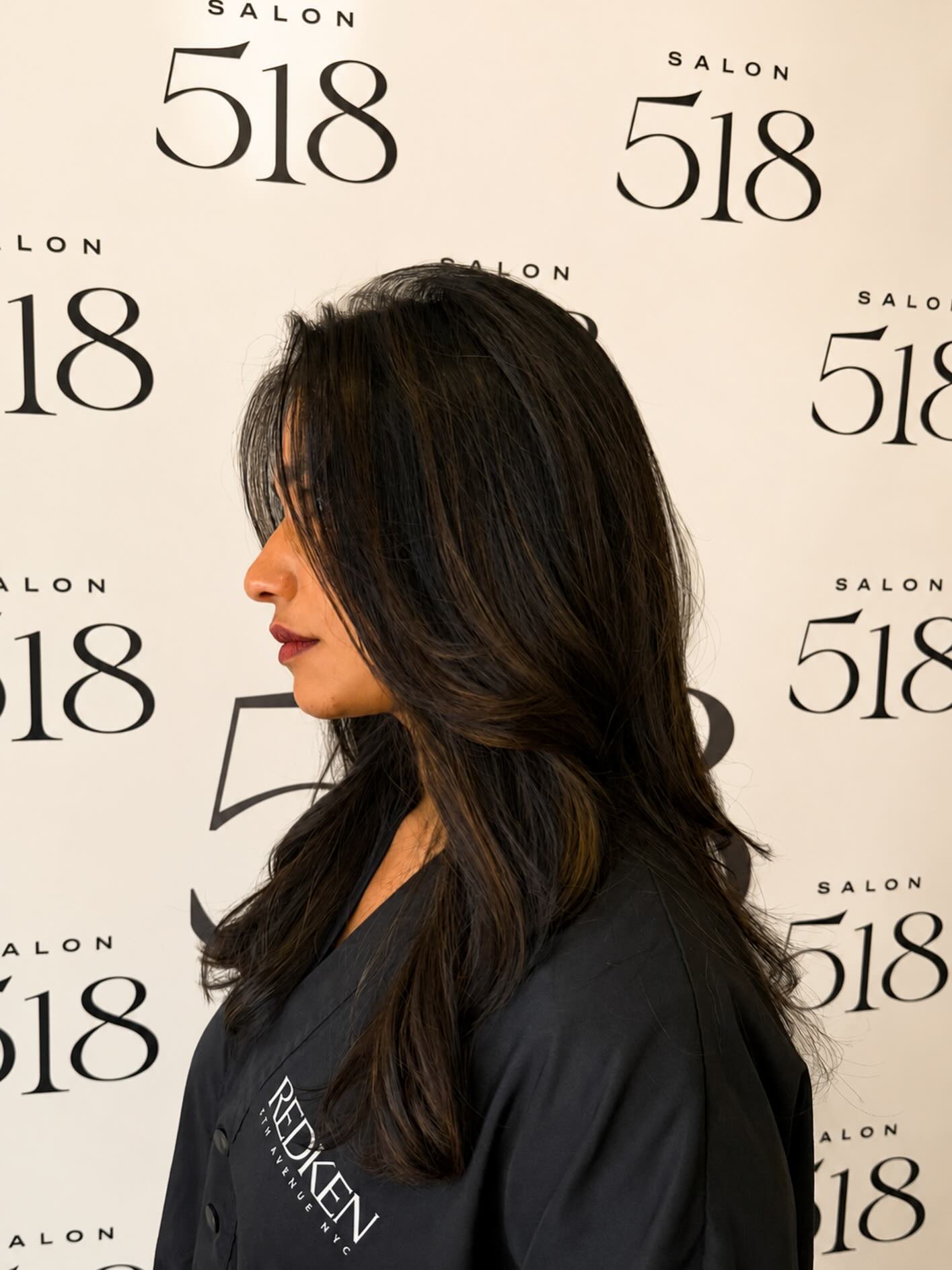 soft dimension, healthy shine, and the kind of brunette that never goes out of style 🤎✨
#brunettes #colorhair #blowout #beauty #shorthillsnj