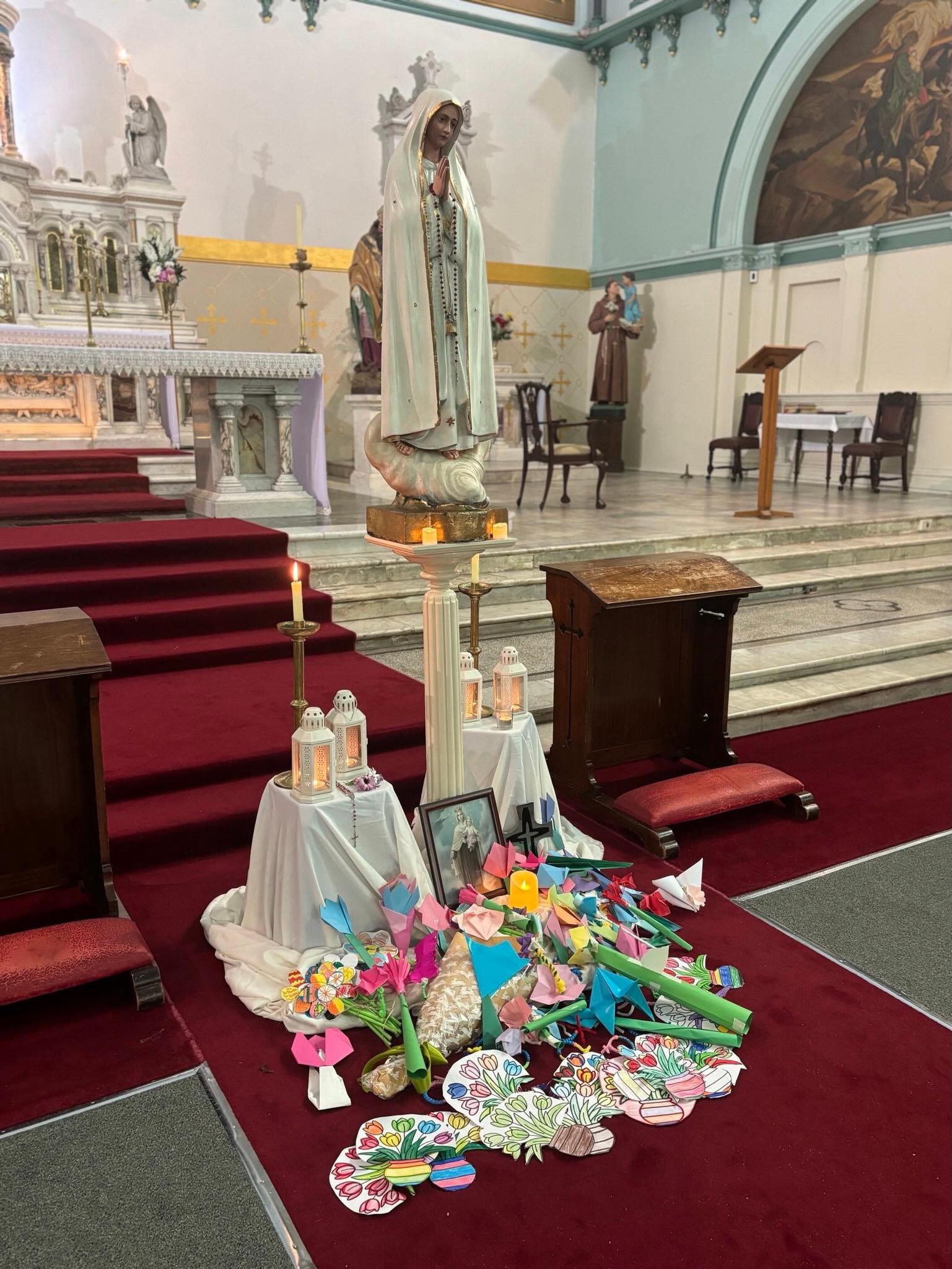 Last week, we celebrated the Feast Day of Our Lady Help of Christians.
A special feast day for Mary, the students were able to reflect on the importance of Mary within the story of Jesus and how we would not have a story without Mary being chosen by God to be Jesus’ mother!
The students then had time to quietly pray and reflect on something they could ask Mary to help them with.