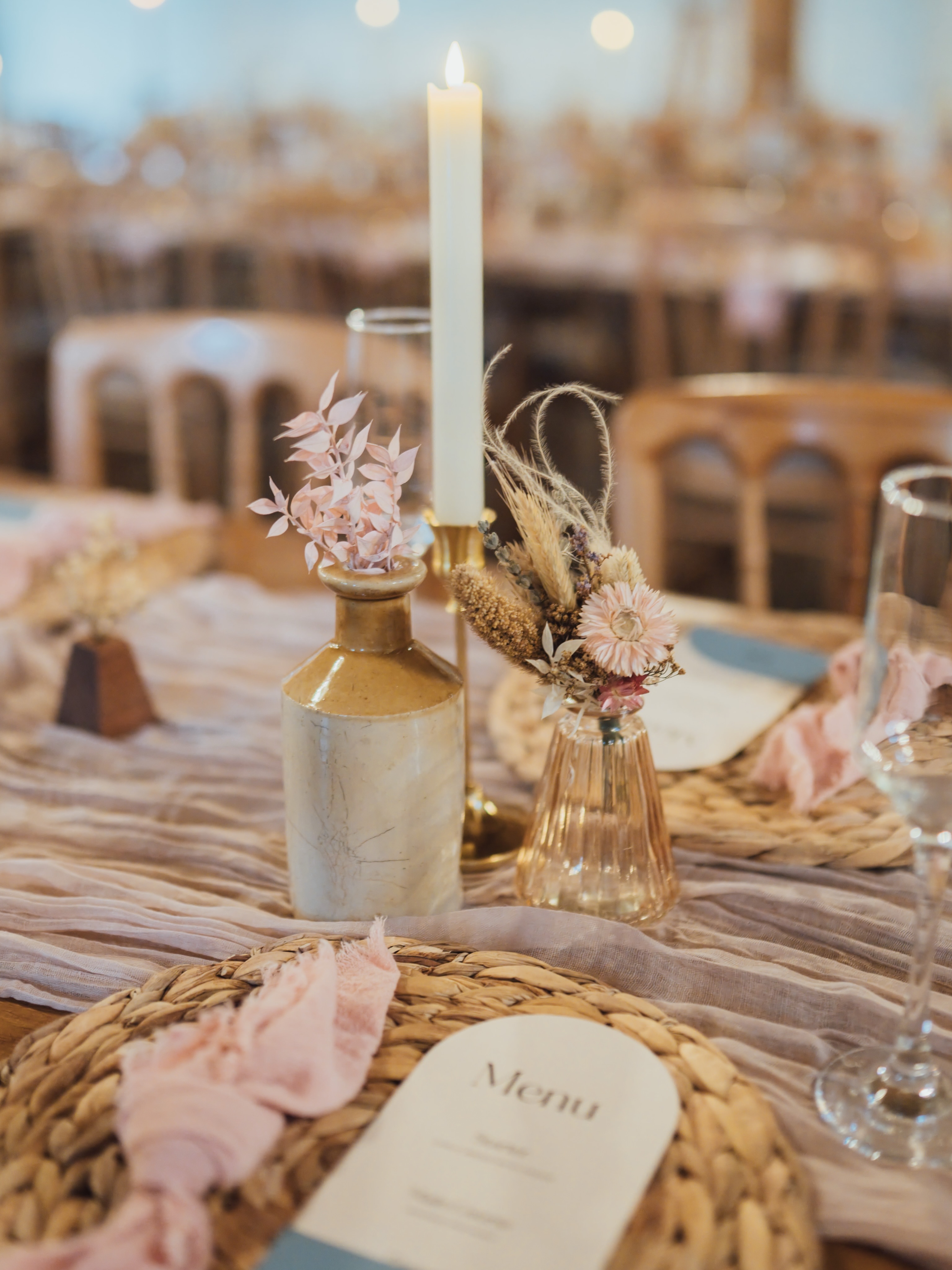 A little look at our setup at @eastriddlesdenhallweddings 🤍✨
We styled the tables with blue and pink tones, which was such a fun but soft colour combination for the tableware and dried flowers!
We also got to set up our brand new aisle backdrop for the ceremony, and we love how beautifully it worked within the space. Seeing new ideas come to life and become part of your wedding days is always so special to us 💛
We can’t wait to style more weddings at this beautiful venue!
📸 @silver_and_light_weddings
Lighting 💡 @ido.hire
#EastRiddlesdenHall #WeddingDecorUK #WeddingStyling #BohoWeddingDecor #URURAMoments