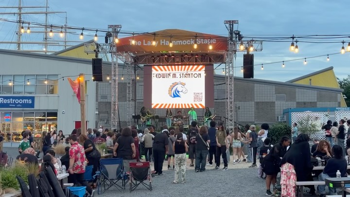 Earlier this week, Stanton’s rock band Blue Horizon took the stage alongside other bands from around the city.
🎸 🎸 🎤 🎤
So many opportunities to showcase the amazing talent at Stanton!