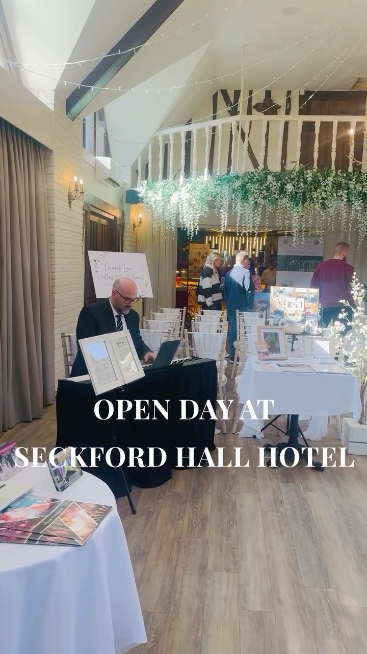 Daniel made an appearance at the @seckfordhall Suppliers Day in March (organised by @seckfordhallweddings )- if you didn’t get to chat with him you can get in touch via his website (details below)
www.daniellaw.co.uk (Link in Bio)
#woodhallmanor #seckfordhall #suffolkweddingvenue #weddingmusic #2027wedding