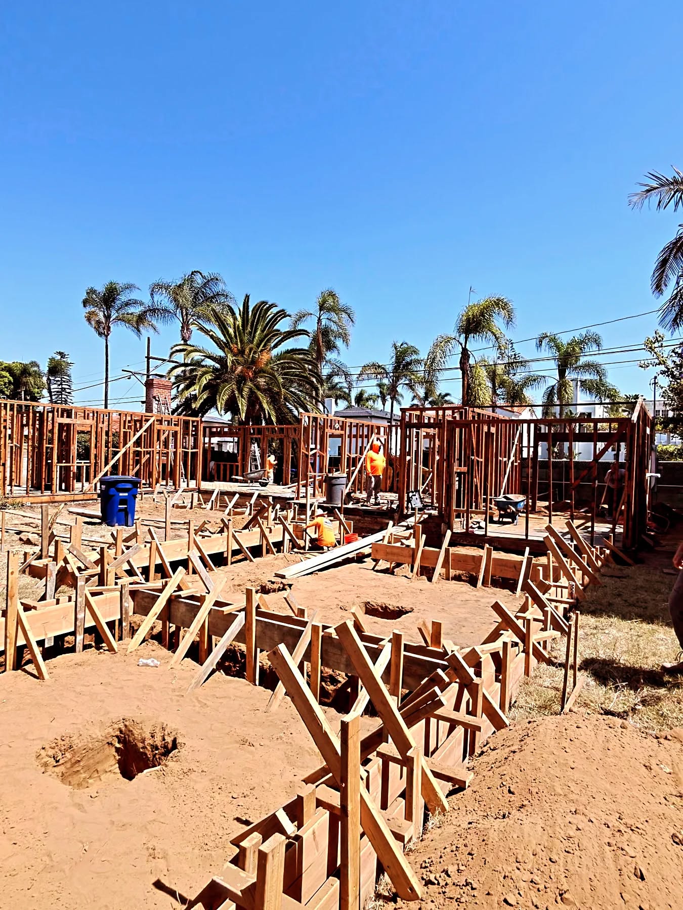 Running projects in Coronado right now.
Foundation forms set, framing going up, full crew on site. This is what the early stages look like before it starts to look like anything.
Most people only see the finished product. We're showing you the whole process.
More updates coming. 🏗️