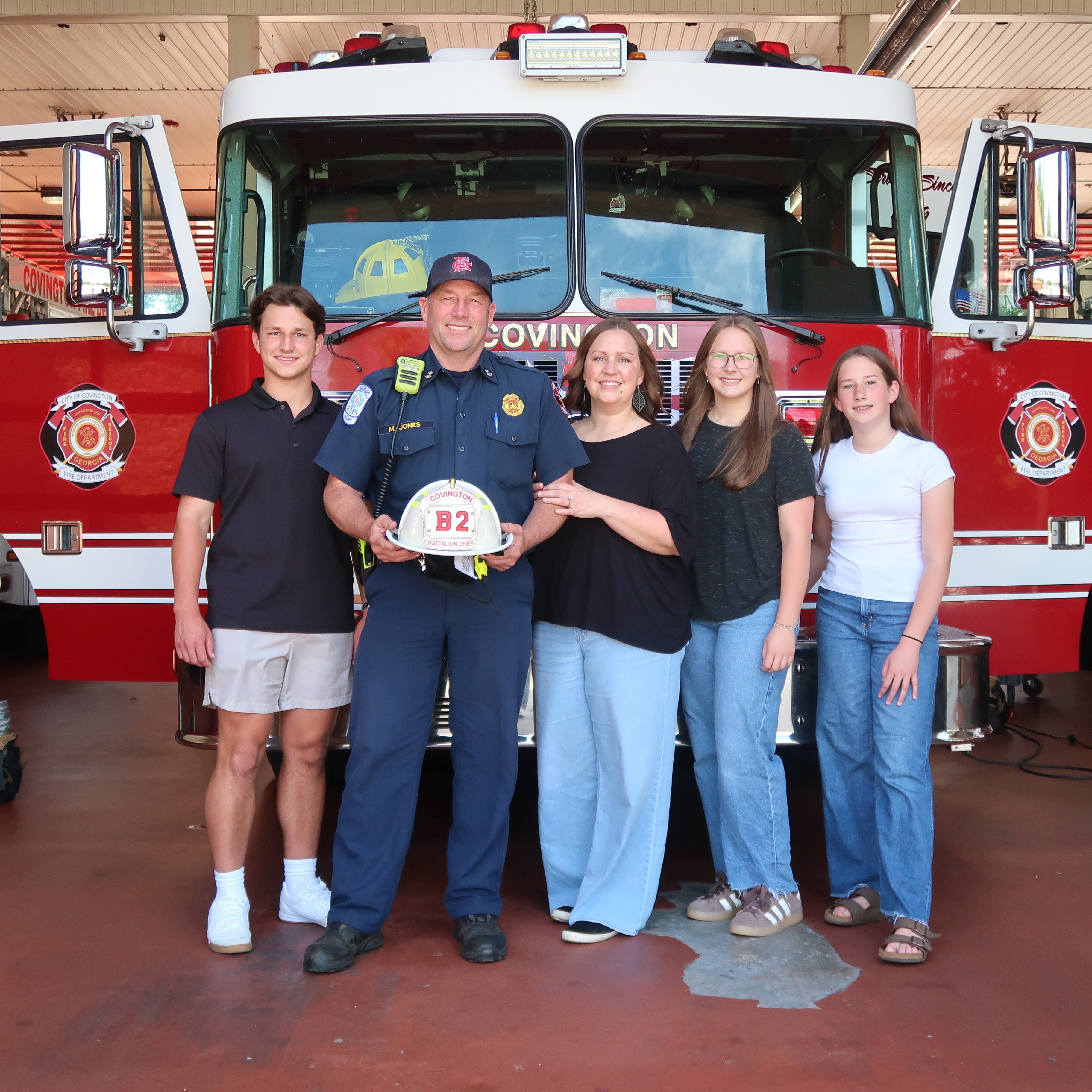 Yesterday was a special day as Battalion Chief Mike Jones was presented with his Battalion Chief helmet by his family. This moment represents his hard work, dedication, and commitment to the City of Covington Fire Department. We are proud of Chief Jones and thankful for his leadership and service to our community. Congratulations, Chief Jones!