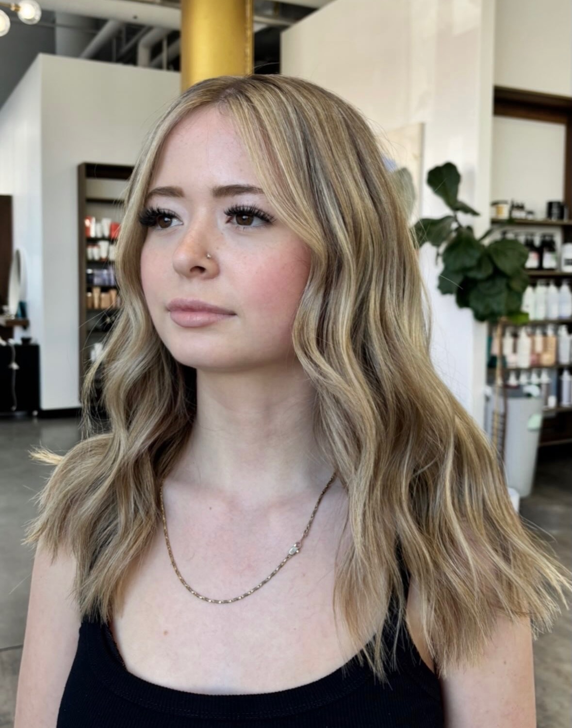 Summer Hair Loading…
Brighter, shorter, warmer, darker, longer…we are doing all the changes now that it finally feels like summer!
If you haven’t booked your appointment yet, this is your reminder to do so, or call to get on the waitlist.
We look forward to seeing you soon! Links in our bio @guidehairsalon or www.guidehairsalon.com
This featured before and after by @oliviavargahair
