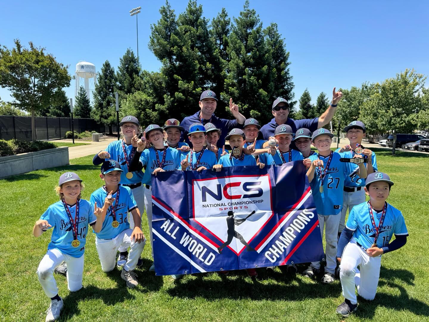 Coach Osher’s 10u Bombers squad played up at 11u over the Memorial Day Weekend, and the boys continued to roll, going 5-0 and winning the National Championship Series Memorial Day Classic. In the ‘Ship, the defense was on display with an outfield assist at home and a textbook 4-6-3 double play in the sixth inning. Bombers’ commitment to developing deep teams and protecting arms was clear as 10 players pitched and nobody threw more than 65 pitches over the weekend.
#bombersbaseballmarin