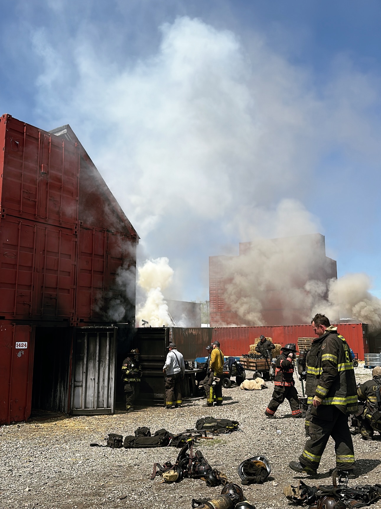Last Month, four members traveled to Indianapolis to attended @fdtraining1 Fire Camp. The four members went back to the basics, completing 6 different stations over the course of 3 days. Working on Zero visibility forceable entry, VES, basement operations, firefighter rescue, and self survival, all under high heat and zero visibility conditions.
This is one of 10 classes members have the opportunity to attend at FDTN along with a variety of other classes hosted around the nation. #claymontfire #lucky13 #training