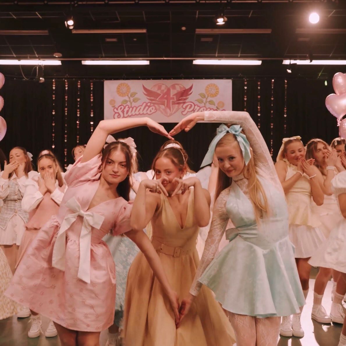 WE HAD A PROM 💕
We are so proud of this years Convention Team who danced beautifully on the Main Stage at @moveitshow in March
They certainly did Cornwall and their home studios proud. Cornwall has so much talent and we love celebrating it ✨
Choreographed and Directed by Jack Walker
Thank you for your inspiration, hard work and knowledge always 💜
Watch this space for this years Convention team’s Concept video coming soon 😍
Thank you to everyone that made Studio 4 Prom happen.
With thanks to: Jack, Poltair School, Lex Designs, our wonderful Sam, @ardy_media for your incredible work, and the volunteers behind the scenes
#soproud #studio4 #cornishassociates