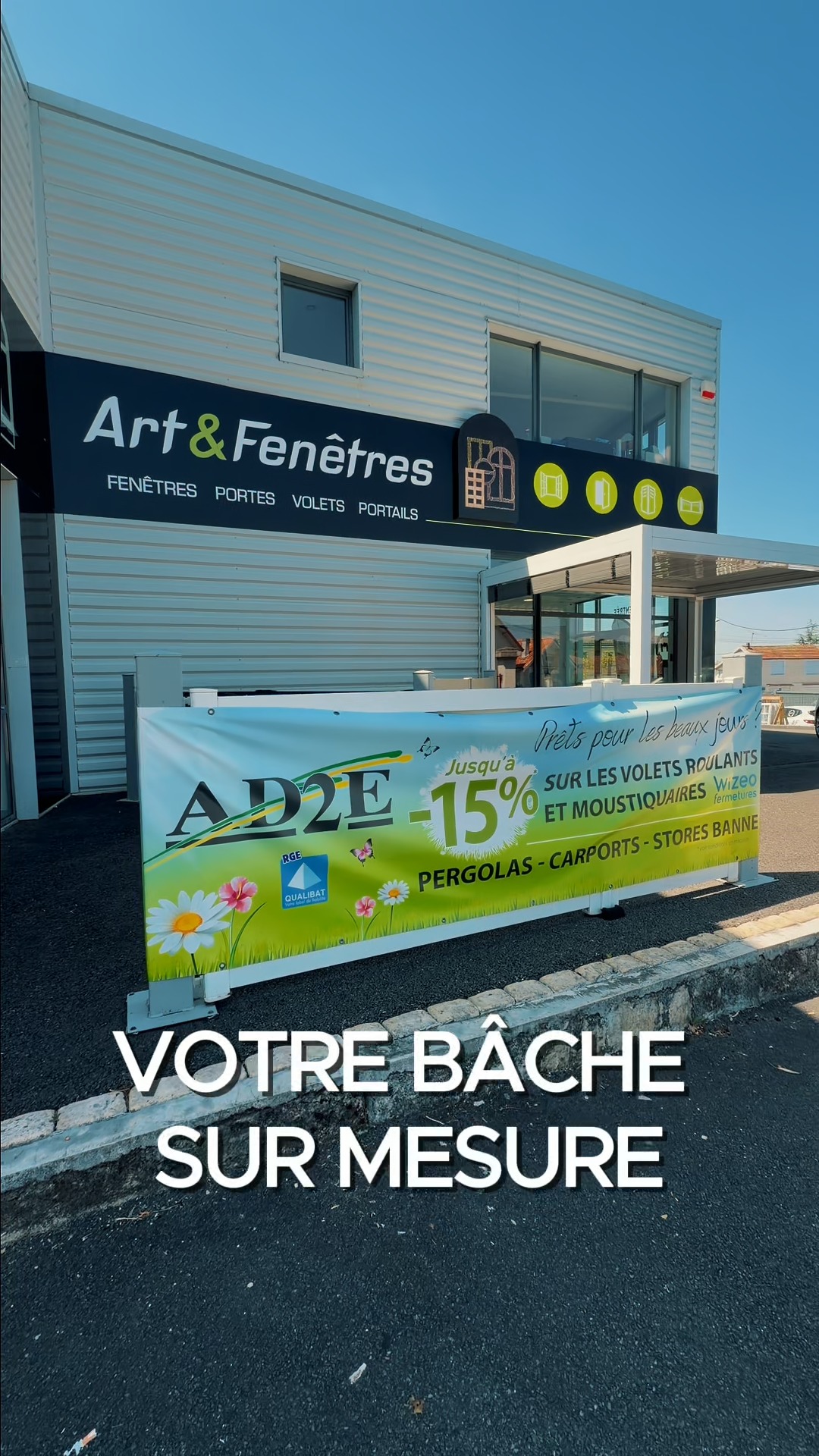 Quand votre façade devient votre meilleure carte de visite. 🏗️✨
On a conçu et imprimé la bâche d'AD2E Menuiseries et le résultat parle de lui-même. Design soigné, impression qualité, impact immédiat. 🖨️💪
Vous aussi, donnez de la visibilité à votre entreprise avec une bâche de qualité, conçue sur mesure.
👉 Contactez-nous via le lien en bio !
#CôtéCharente #AD2EMenuiseries #Menuiserie #Bâche #CommunicationVisuelle #ImpressionGrandFormat #SignalétiqueExtérieure #Charente #Angoulême #CommerceLocal #Design #CommunicationLocale