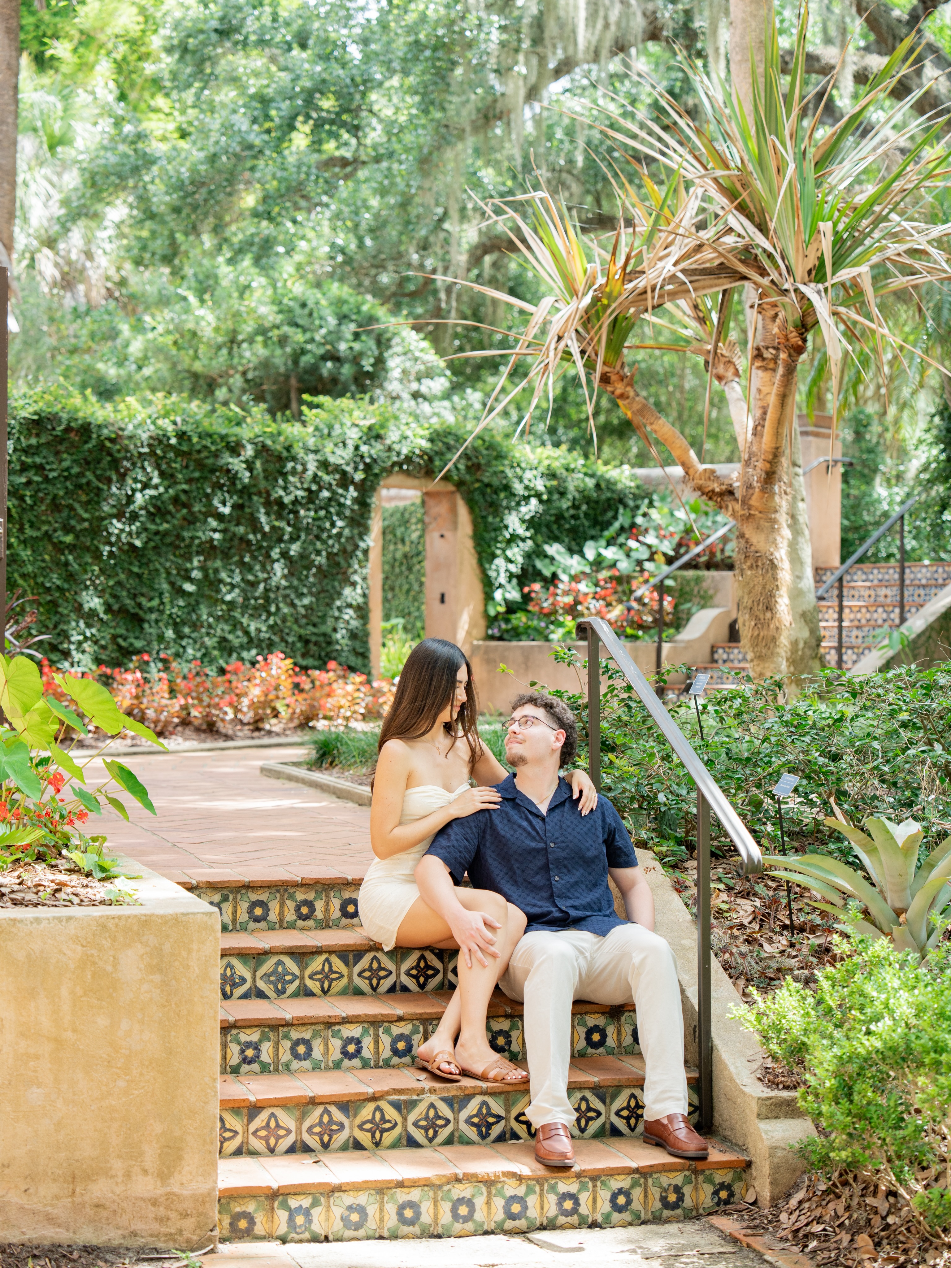 Florida gardens and all their magic have the creative juices buzzing. 🤭💭🌿🌺🐝
Scenes from a beautiful proposal session at Bok Tower Gardens yesterday. For my central Florida friends, did you know that by signing up for a membership with Harry P Leu Gardens you also receive access to other gardens all across the state? Bok Towers included!
Central Florida Proposal Photographer
Orlando Proposal and Engagement Photographer
#boktowergardens #orlandoproposalphotographer #orlandoengagementphotographer #floridaproposalphotographer