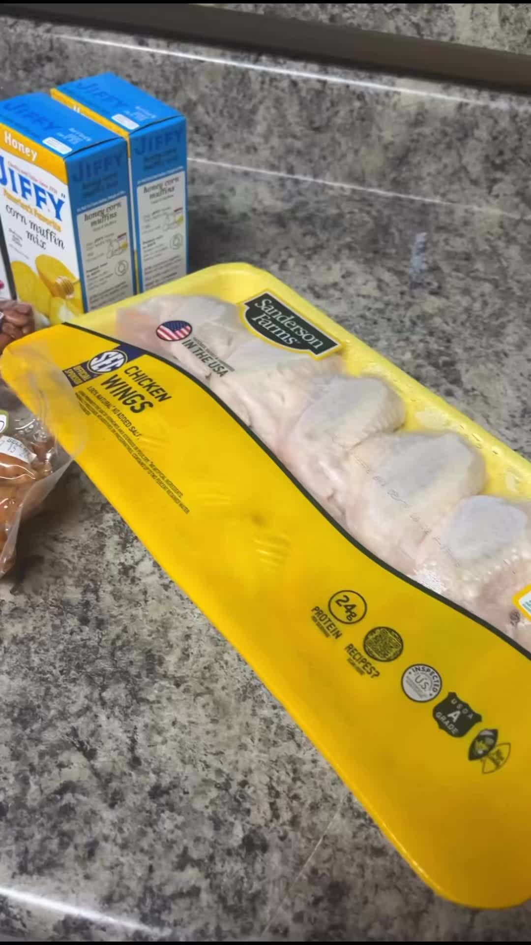 God carried this meal, because the chef was struggling 😂🍽️
This meal has served bloodshed, forgetfulness, and an oil shortage 😅
#reelsvideoシ #foodie #cookwithme #explore