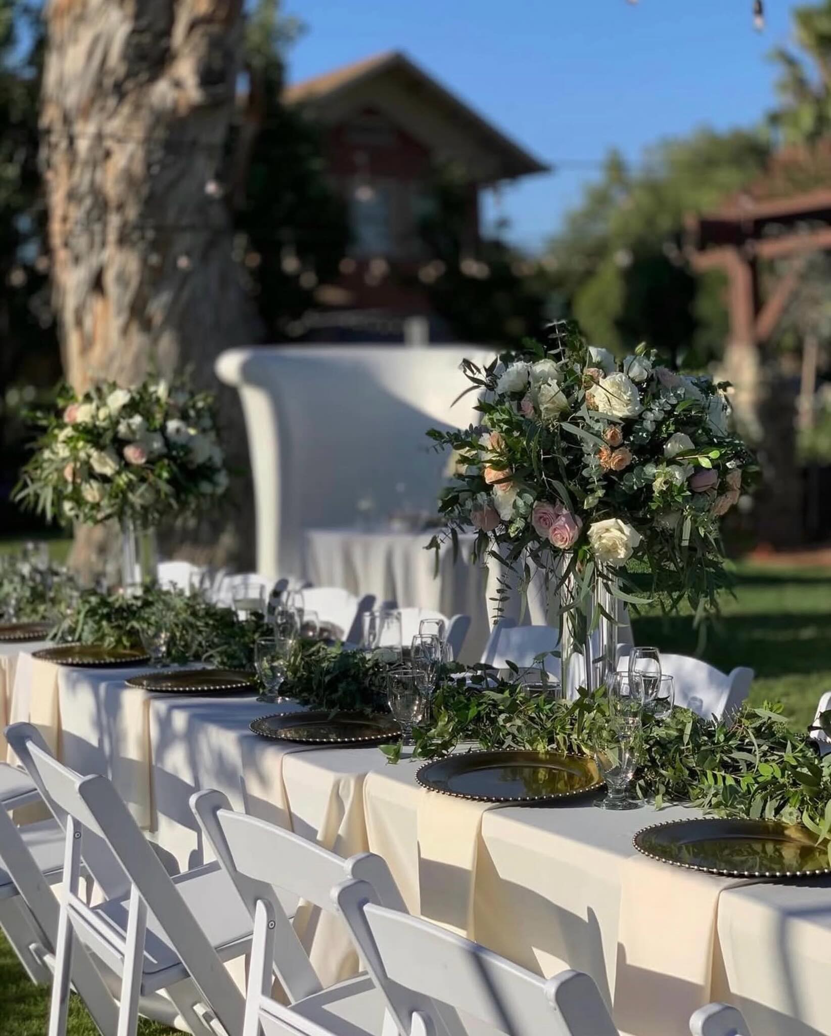 Garden party details we love 🌿