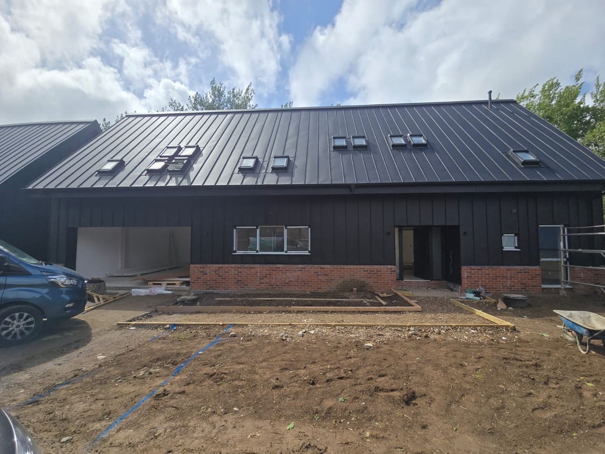 Another exciting project underway for the team at WE KNOW FLOORING.
We’ve recently commenced works for a developer in Eastleigh, where we’ll be supplying and installing beautiful wood herringbone flooring across 8 new-build homes.
Before any flooring installation begins, we believe the foundation is everything. Our team has completed all subfloor preparation works, including thorough priming and latex smoothing, ensuring the perfect base for a high-quality, long-lasting finish.
Attention to detail at every stage of the process is what helps us consistently deliver exceptional results for our clients, from subfloor preparation through to the final plank installation.
We’re looking forward to sharing progress photos as these homes start to come together and the herringbone floors transform the interiors.
At WE KNOW FLOORING, it’s all about the flooring.
#WeKnowFlooring #WoodFlooring #HerringboneFlooring #FlooringContractor #PropertyDevelopment NewBuildHomes Eastleigh SubfloorPreparation LatexScreed FlooringInstallation HouseBuilder ResidentialDevelopment InteriorDesign ConstructionUK BespokeFlooring