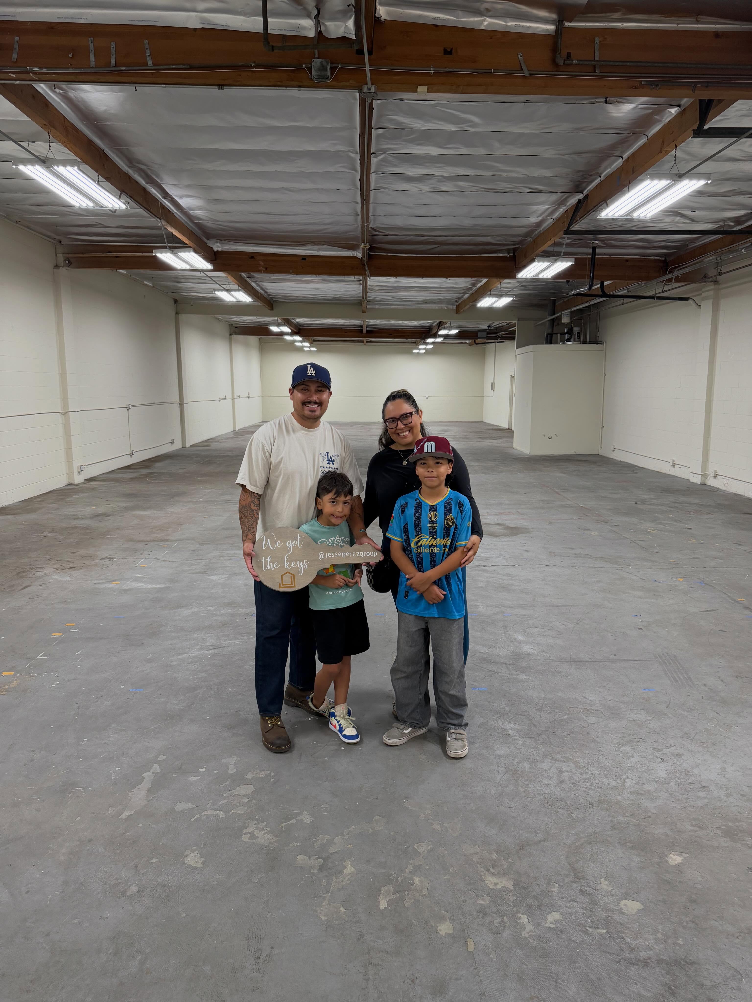 Congratulations to @peloteros.bt on the keys to your new facility! ⚾🔑
Excited to see your vision come to life and watch the build-out take shape. This new location will be an incredible place for athletes to train, grow, and develop their skills.
Wishing your team continued success as you prepare to open your doors. Looking forward to seeing the impact you’ll make in the baseball community!
#NewLocation #BaseballTraining #BattingCages #PlayerDevelopment #CommercialRealEstate JessePerezGroup ServingPeopleSellingProperties