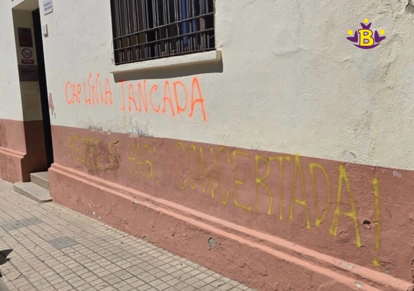 L'Escola Balmes manifesta el màxim respecte al dret de vaga i expressió, però rebutja qualsevol actuació que impliqui desperfectes en un espai educatiu destinat als infants i a la comunitat educativa.