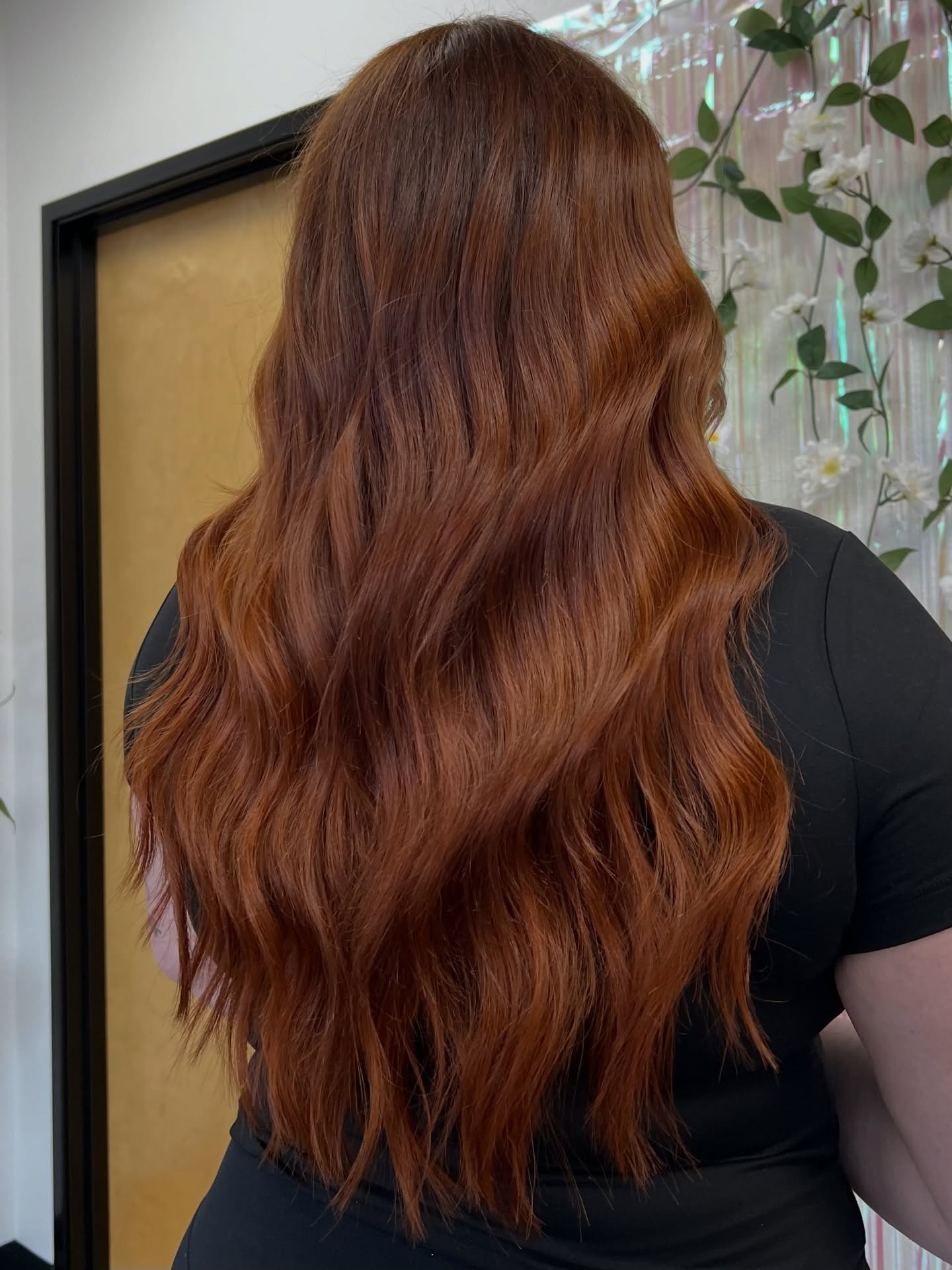 copper refresh + extensions ๐งกโจ๐ฅ
by @hairbymadi.d ๐
SWIPE โก๏ธ to see the BEFOREโผ๏ธ
#pdxhairstylist #pdxhair #pdxhairsalon #portlandhairstylist #portlandhairsalon