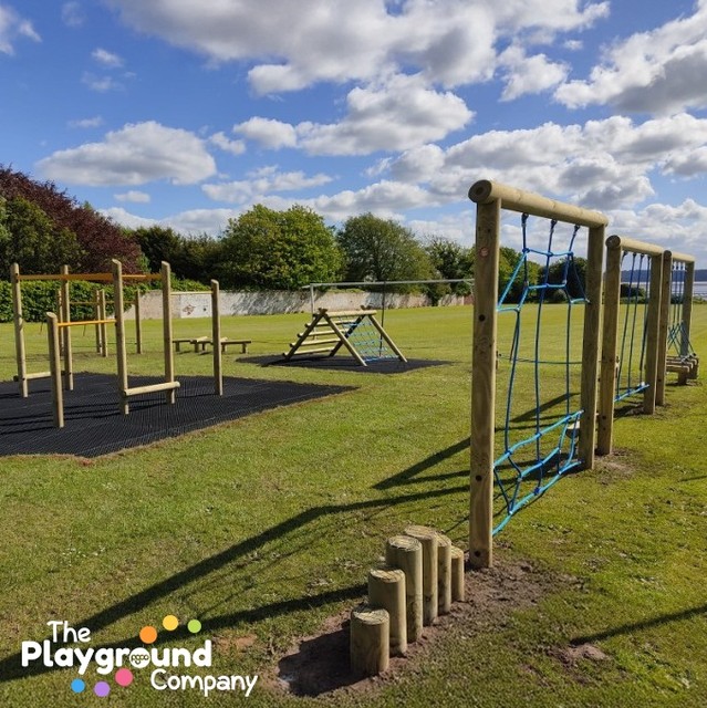 The Riversdale Sports & Social Association is a social club in Liverpool, set into the beautiful landscape next to the River Mersey. The social club hosts a variety of events, including sports matches, venue hire, and family days.
The club got in contact with The Playground Company because, although they had a wonderful setting and excellent facilities, they needed an outdoor play area for their youngest visitors to enjoy!🤸
Read more about this project on our website!
