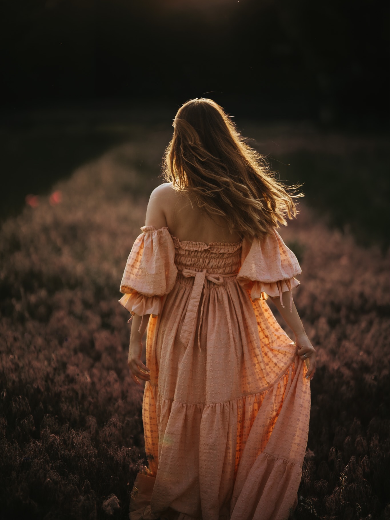 New madeira gown is coming to the shop today for introducing price 🤩🌸
Amazing color, beautiful design and high quality fabric🎉
Are you ready?
Link in story✨
📸 @sunsetpixels