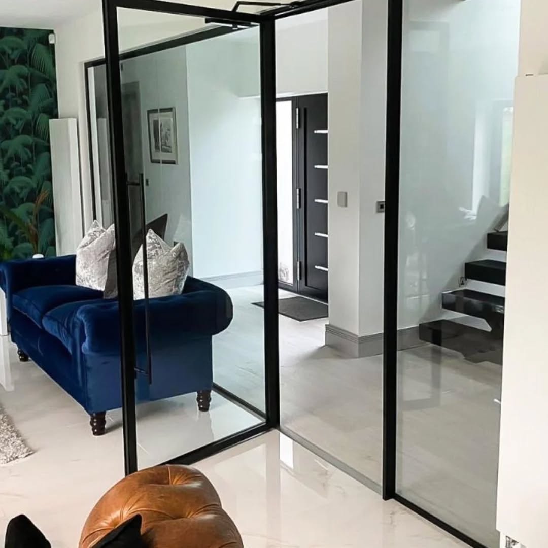 We love love love steel-framed doors, allowing flexible open plan living without cutting out any light 😍
To create a similar look in your home, get in touch and ask us about our steel-framed glass doors.
Alternatively, you can visit our website for inspiration ➡️ link in bio