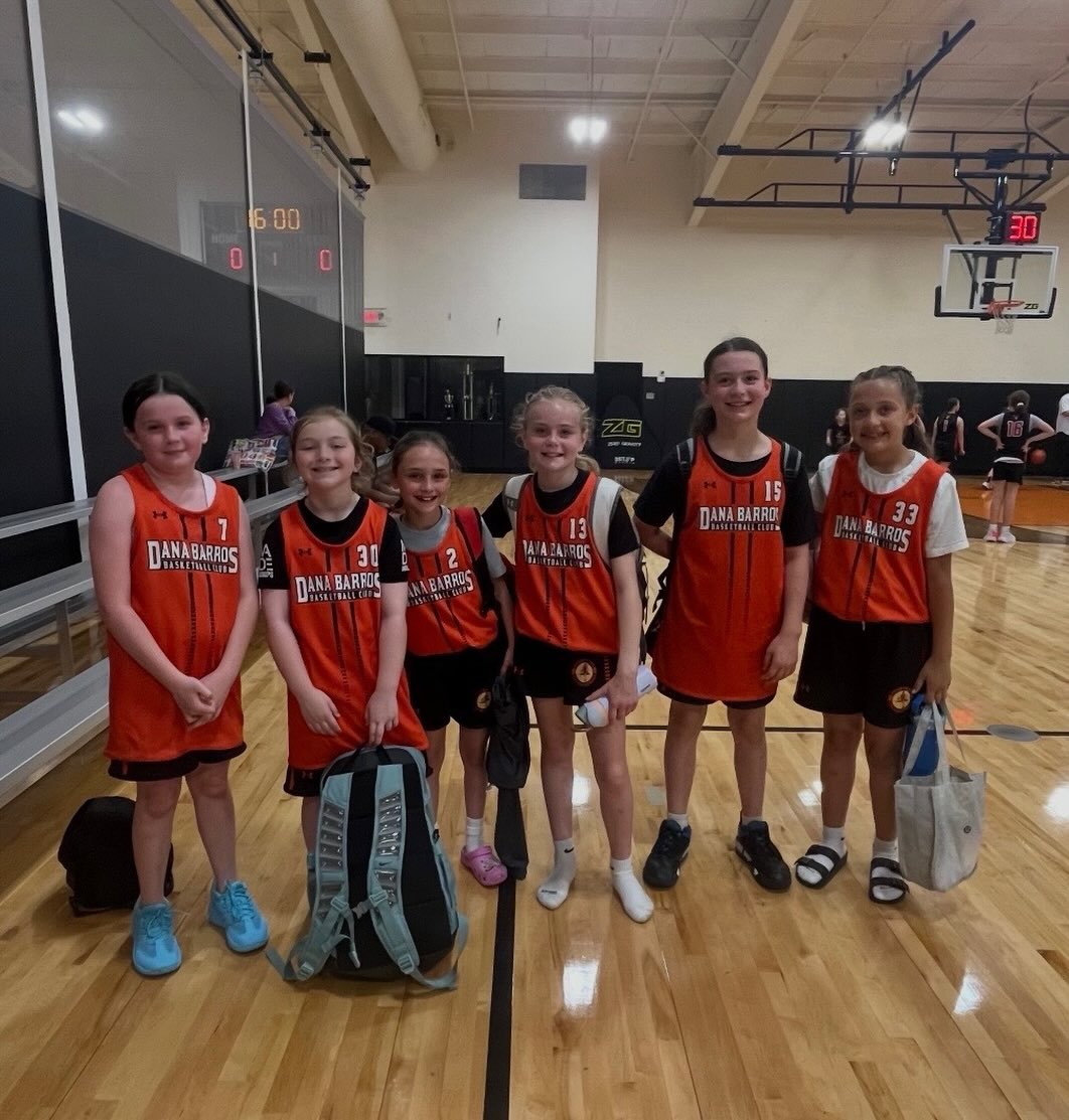 These 4th Graders are ready for the championship game of the @zerogravitybb 2026National Finals! Good luck girls! #danabarrosbasketballclub #dbyl #proudcoach #girlsbasketball