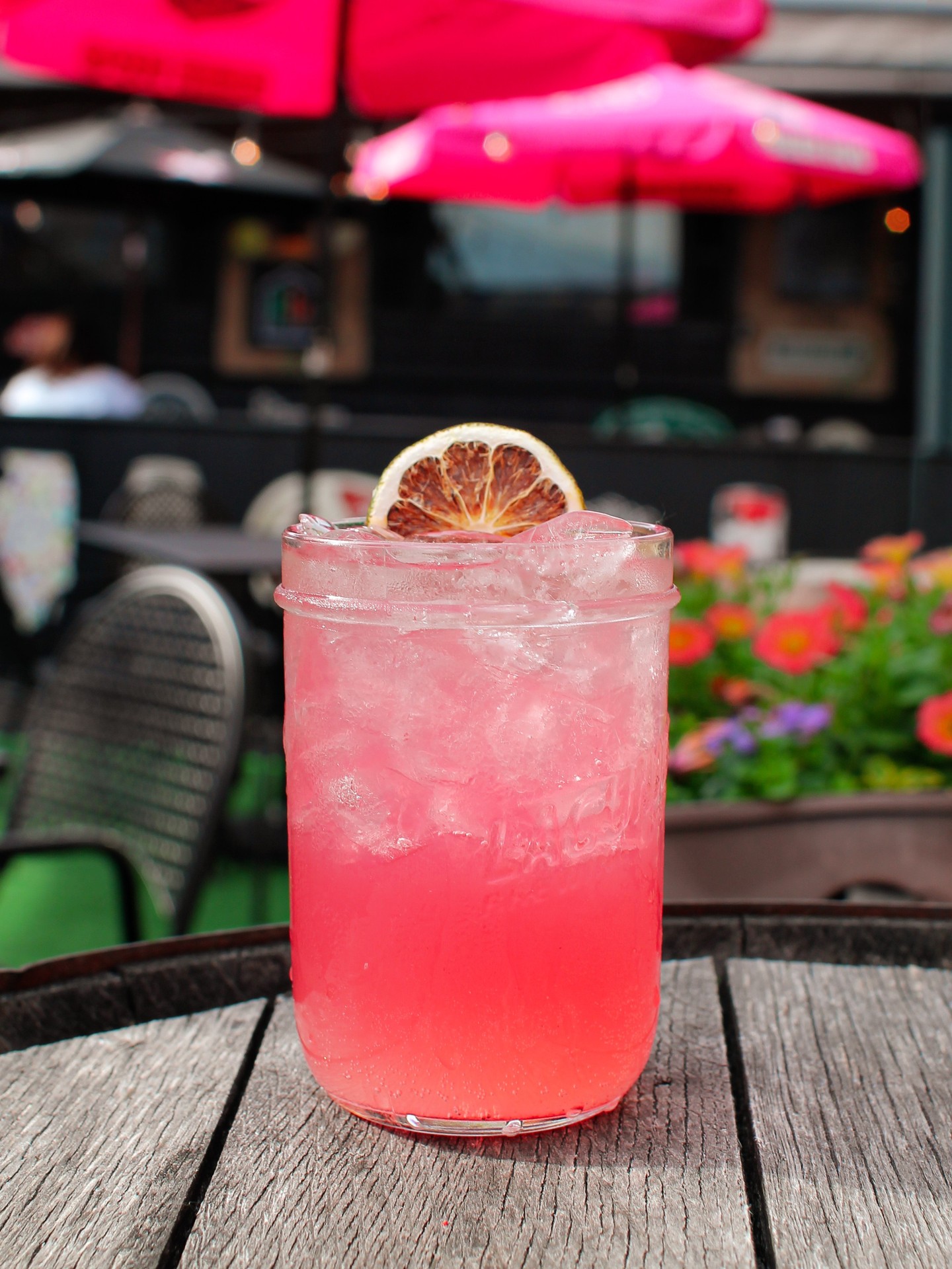 Warm weather + patio vibes = Blueberry Mule season 🫐🍸
#BlueberryMule #SummerCocktails #PatioVibes #CocktailSeason #DrinkRecipes #BlueberryCocktail #CraftCocktails #CocktailHour #SummerDrinks #RefreshingDrinks