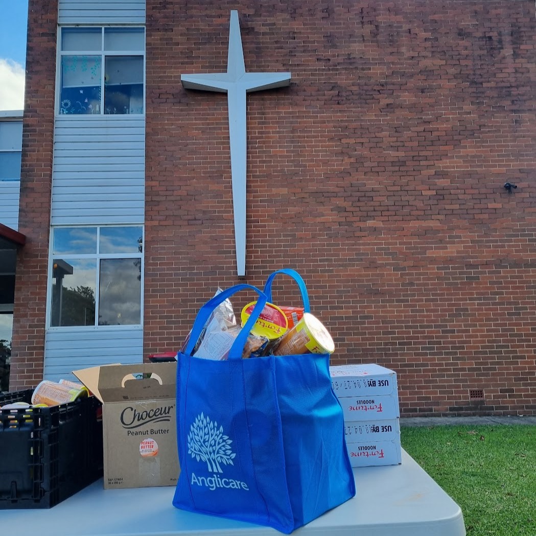 Feeling the financial pinch lately?
Anglicare Mobile Community Pantry is here to help. A great range of goods at terrific value.
We're here to help
1.30-2.30pm Friday 29th May, and the same time every fortnight.
297-301 Windsor Rd, Baulkham Hills