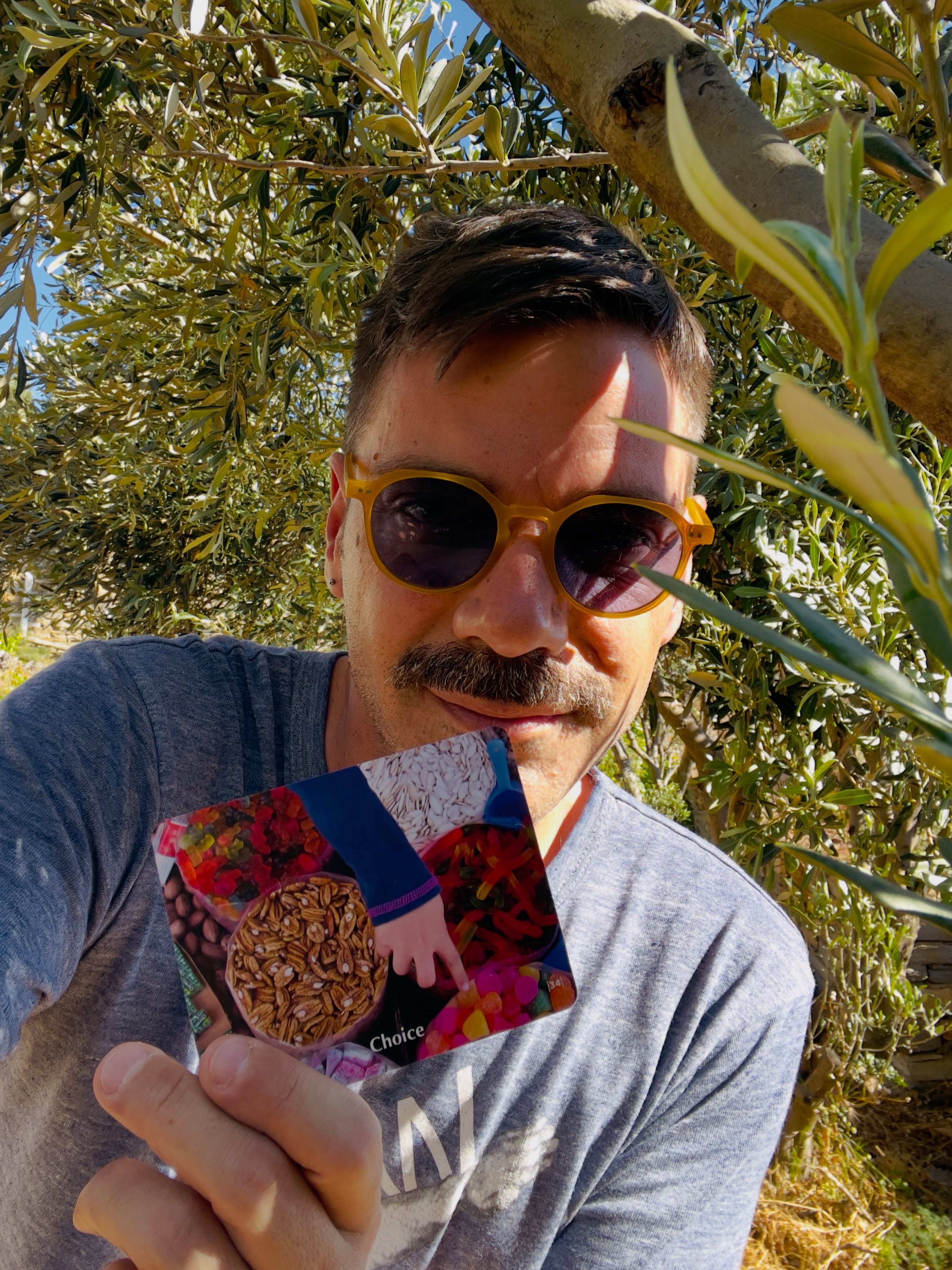 One of the greatest luxuries in my life is having choices.
Being able to say “yes” because I truly want to, and not out of necessity. To design and build my life with more intention and fewer automatic patterns.
My choices also need to remain flexible. They are something I cultivate through observation, awareness, growth, and responsibility.
I don’t always get it right. And that’s okay. Luck plays a big role too… that kind of universal grace that makes a flower smell even sweeter when it’s present.
And I often catch myself “praying” to have this or that, but as the song says, life brings us what we need, not always what we want.
So, being able to create my own choices is, for me, one of the most meaningful forms of freedom.
May the breath of the Holy Spirit remind us that life is not only about what we pursue, but also about what we learn to trust, to create, and to welcome.
V.
#typodelic #coaching #pointsofyou #personaldevelopment