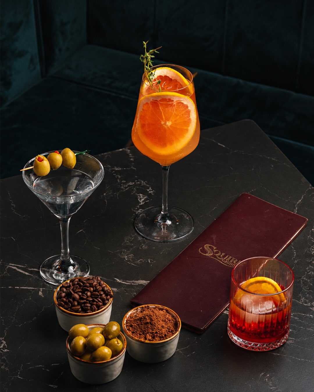 Summer tastes better when it starts with a cocktail.
Find your pour at Squires.
For Reservations & Info:
📞 905-333-6627
🔗 https://www.squires.pub/reservations
📍 3537 Fairview St, Burlington, ON