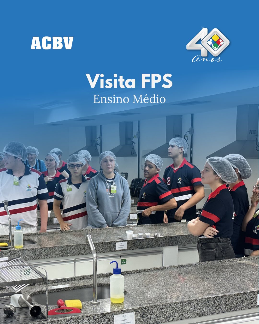 A escolha do futuro profissional é um passo importante, e guiar nossos jovens nessa jornada é parte da nossa missão!
Nosso Ensino Médio vivenciou uma experiência incrível com a visita pedagógica à Faculdade Pernambucana de Saúde (FPS). Conhecer de perto a estrutura, os laboratórios e a metodologia de uma instituição de referência foi uma oportunidade única para expandir horizontes e despertar vocações.
“E tudo quanto fizerdes, fazei-o de todo o coração, como ao Senhor e não aos homens.” — Colossenses 3:23 (ARA)
#40anosACBV #academiacrista