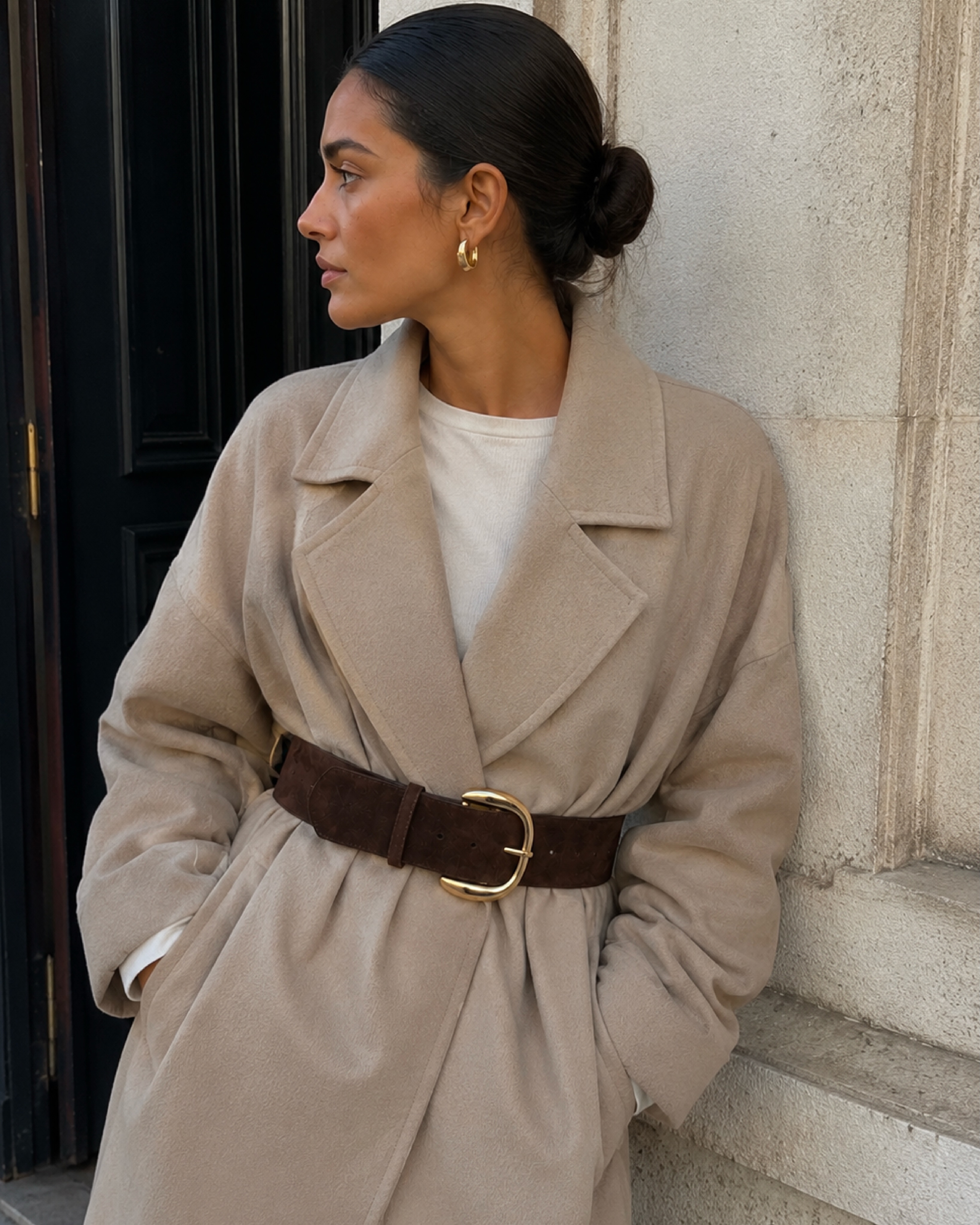 A statement in understated elegance, designed to define the silhouette with soft structure and ease 🤍
Shop the Bellatrix Wide Suede Belt on @superbalist & add interest to all your winter staples.