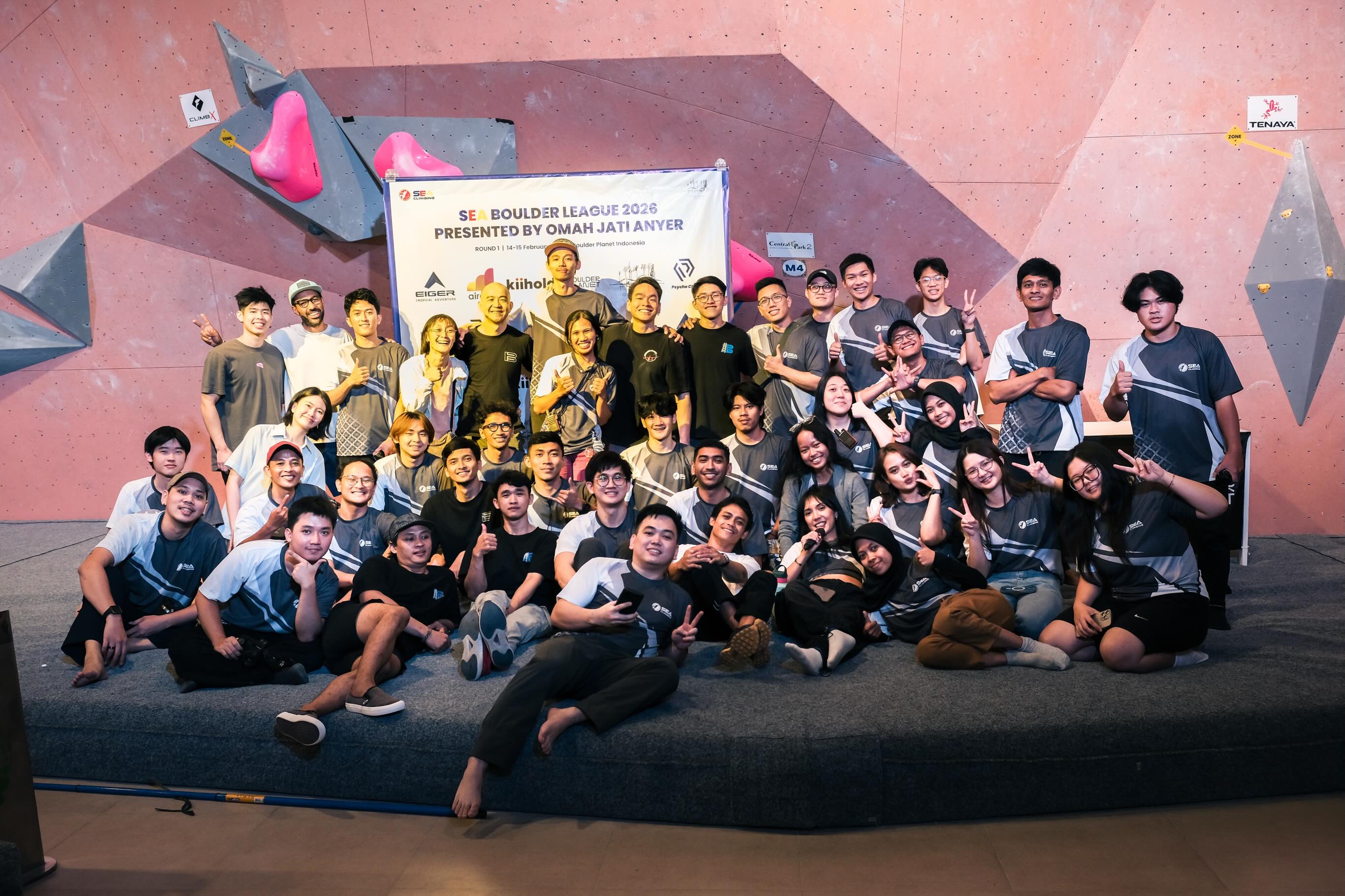 Thank you to our organisers, volunteers, route setters, judges, crew, and hosting gym behind SEA Boulder League 2026 Round 1 in Indonesia 🇮🇩
Long before climbers arrived and spectators filled the space, all of you were already hard at work behind the scenes making this event possible. From route setting and scheduling to judging, registrations, logistics, livestreams, floor management, cleaning, and all the invisible details people rarely see, Round 1 only happened because so many of you chose to give your time and energy ⚡
️
Launching the first round of a regional circuit comes with pressure, uncertainty, and a thousand moving parts. But despite all of that, you created a space that welcomed climbers from across Southeast Asia and helped set the tone for everything this movement would become.
Thank you for believing in the vision before anyone knew what SEA Boulder League 2026 could even grow into 🌏