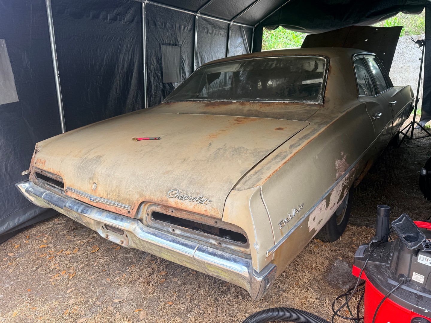 We had to make a brutal choice to save a legend. Read the story of how Kevin became part of the '67 Impala resurrection - the messy, emotional, and heroic truth. Link in Bio
#MortonTheImpala #67Impala #CarRestoration #ClassicCarBuild #GarageLife #RestorationProject