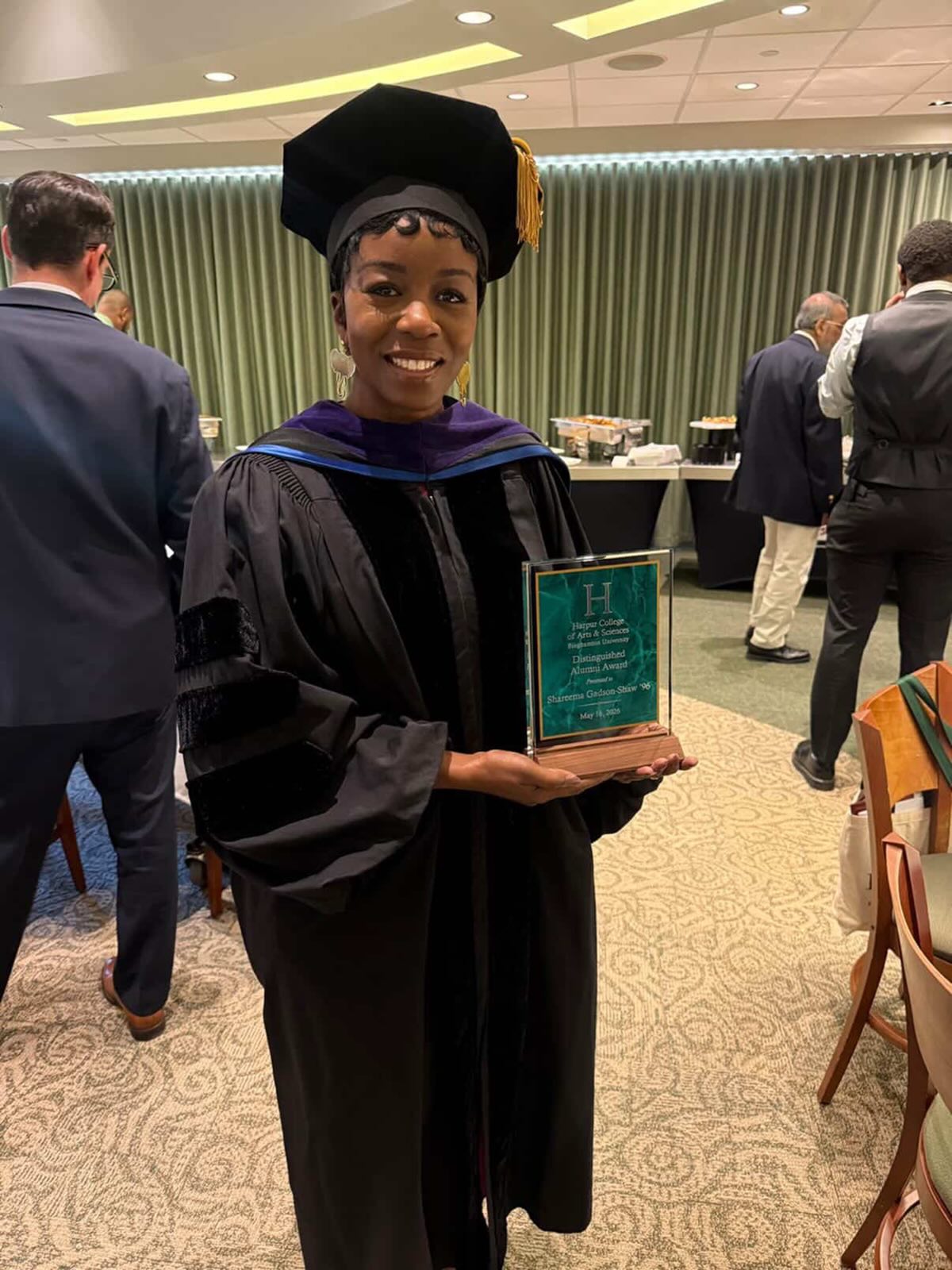Congratulations to Soror Shareema Gadson Shaw, NMAC Spring 2014, on receiving the Harpur College Distinguished Alumni Award from Binghamton University’s Harpur College of Arts and Sciences. Soror Gadson Shaw also had the distinct honor of serving as the commencement speaker.
#NMACDST #DST1913 #NMAC1980