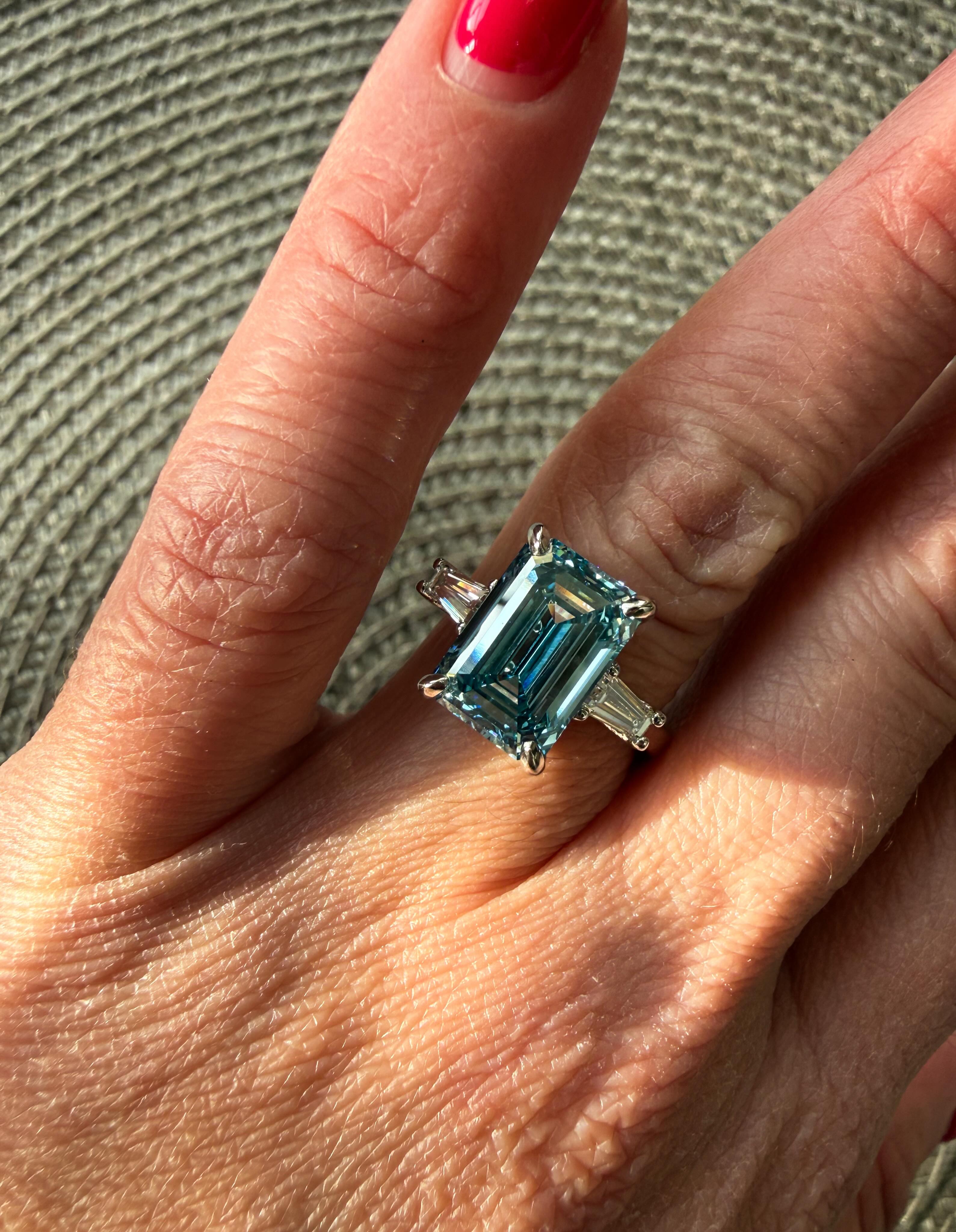 Blue skies, blue diamond rays of sunshine… ☀️ why is custom special? Because we buy diamonds to fit you, for you, we design with your needs in mind… and we work within your budget. We listen to the dream and we bring it to life.