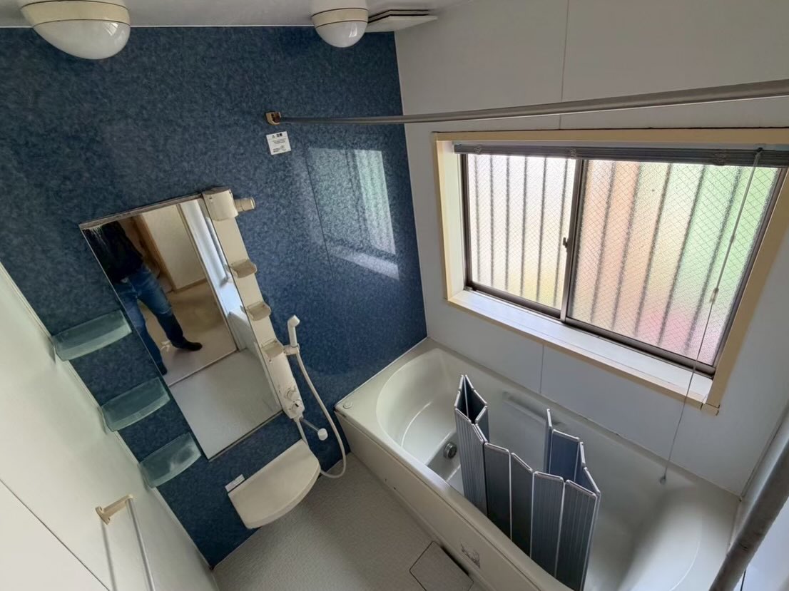 浴室改修工事👷🏻♂️
before➞after🛁*。
元々も素敵な浴室でしたが、さらに落ち着いたおしゃれな空間になりました✨️
ユニットバスはタカラスタンダード グランスパ 1616です!
#東京
#神奈川
#相模原
#リフォーム
#浴室改修