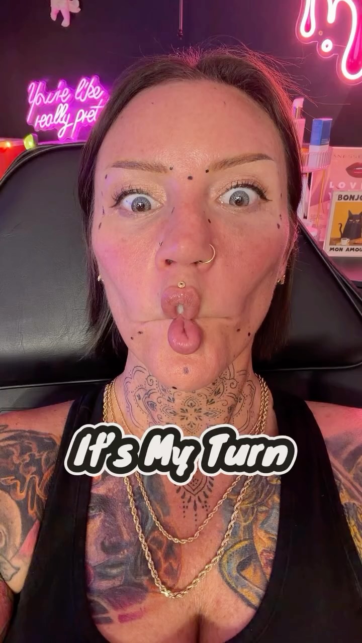 My poor poor friend Mikaela, is “lucky” enough to deal with my difficult self every 3-4 months for my tox appointment. 🤣
Proof, that I totally understand what this feels like, and how some of us need a little extra love. ❤️ 💃🏼🤗
Most of you sit like a champ. I in turn do not. Haha
Much love to my injectors that have put up with me, and will again soon. Hahaha 😂
Love you @m.aesthetics_stl for your time, patience, and friendship!
I can’t wait to see my results in 2 weeks. Just in time for vacation!!
#stlbotox #stlouisbotox #botox #botoxinjector #nopainnogain